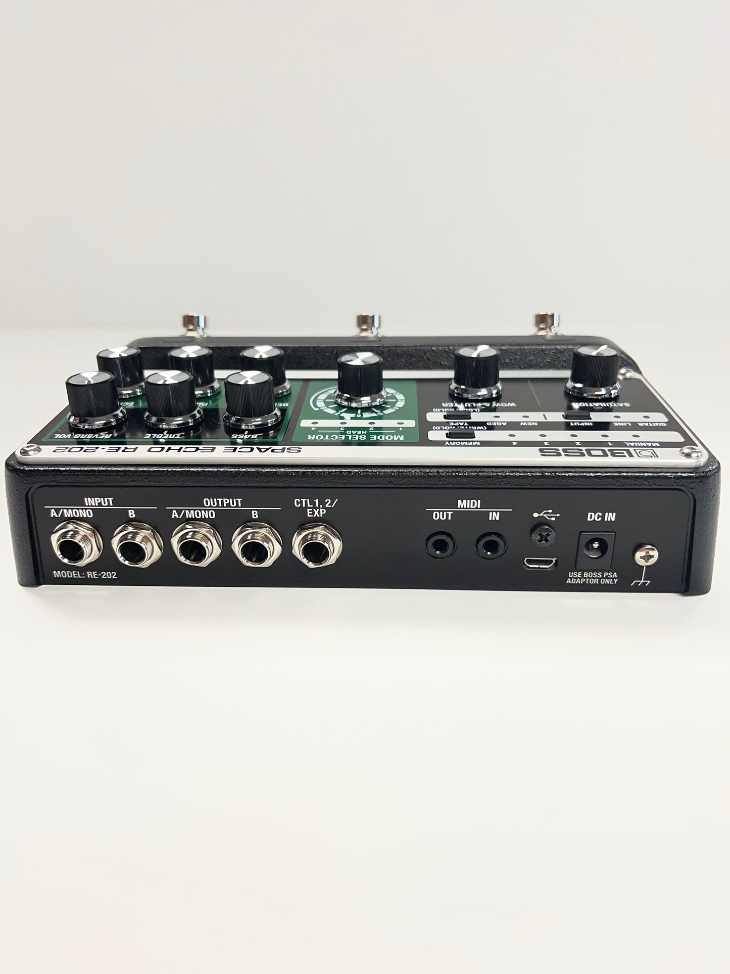 Boss Re-202 Space Echo