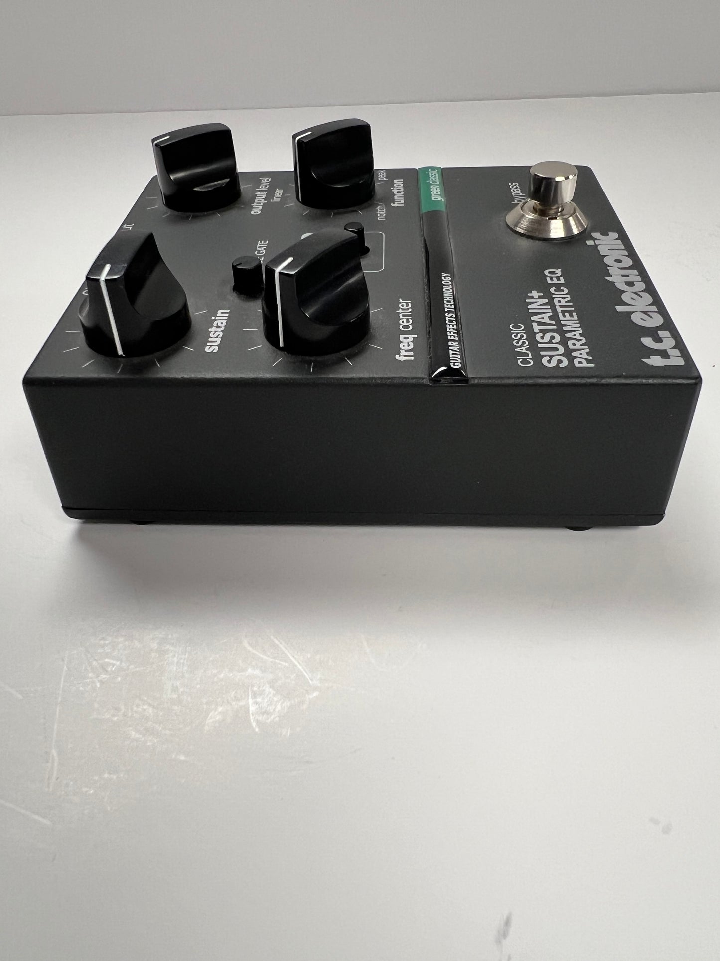 TC Helicon Classic Sustain & Para EQ