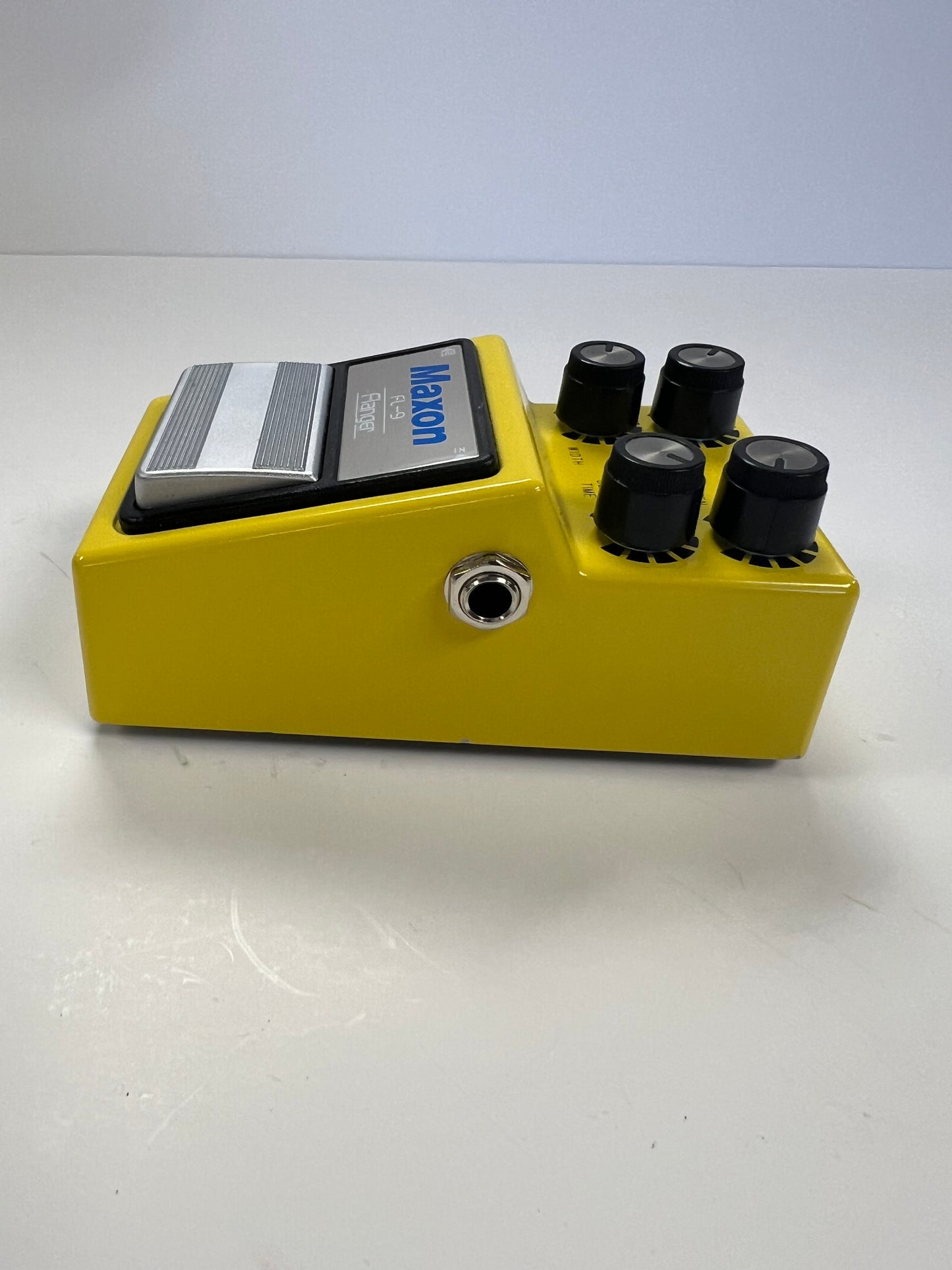 Used Maxon FL-9