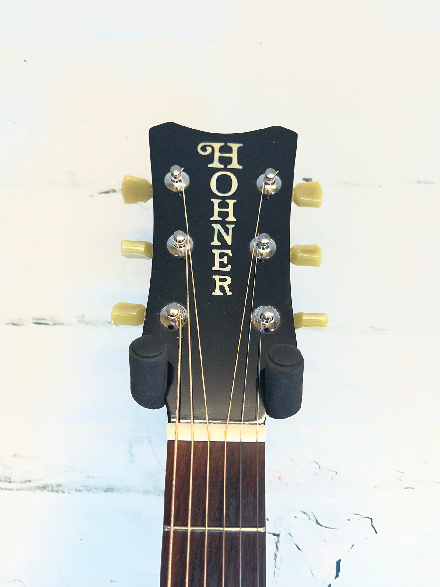 Used Hohner HG-700 Jumbo Acoustic Guitar