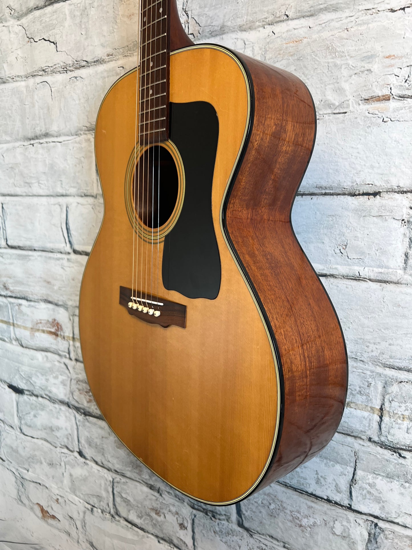 Used Hohner HG-700 Jumbo Acoustic Guitar