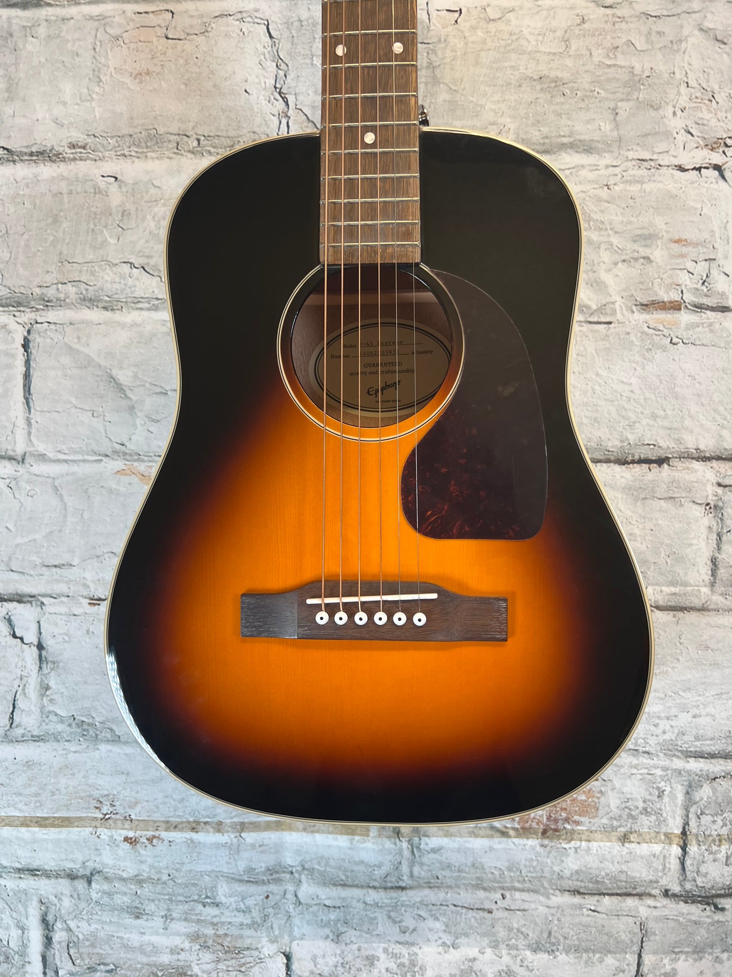 Epiphone J-45 Express Vintage Sunburst with Gig Bag