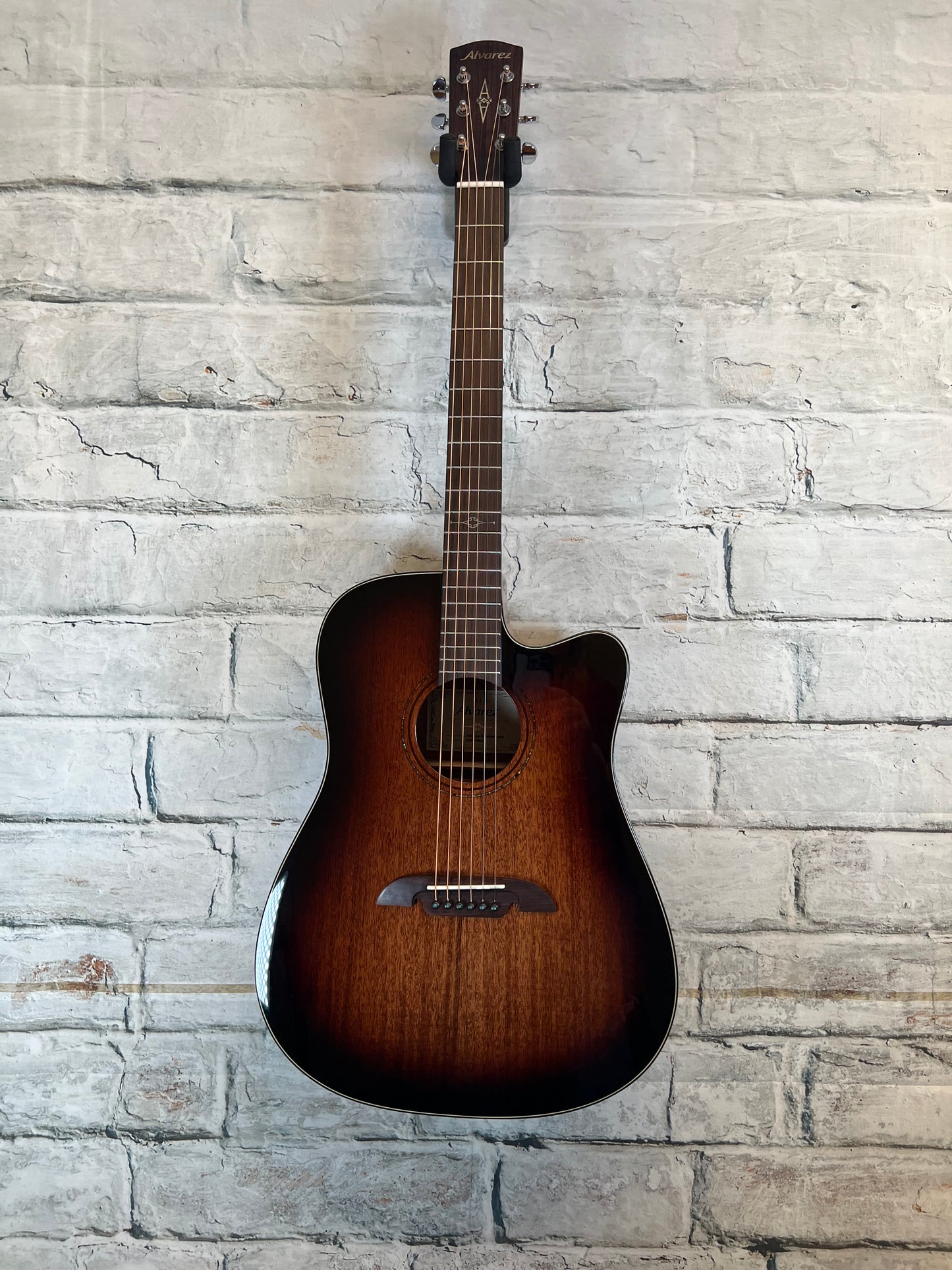 Alvarez Artist Dreadnought Guitar-Shadowburst