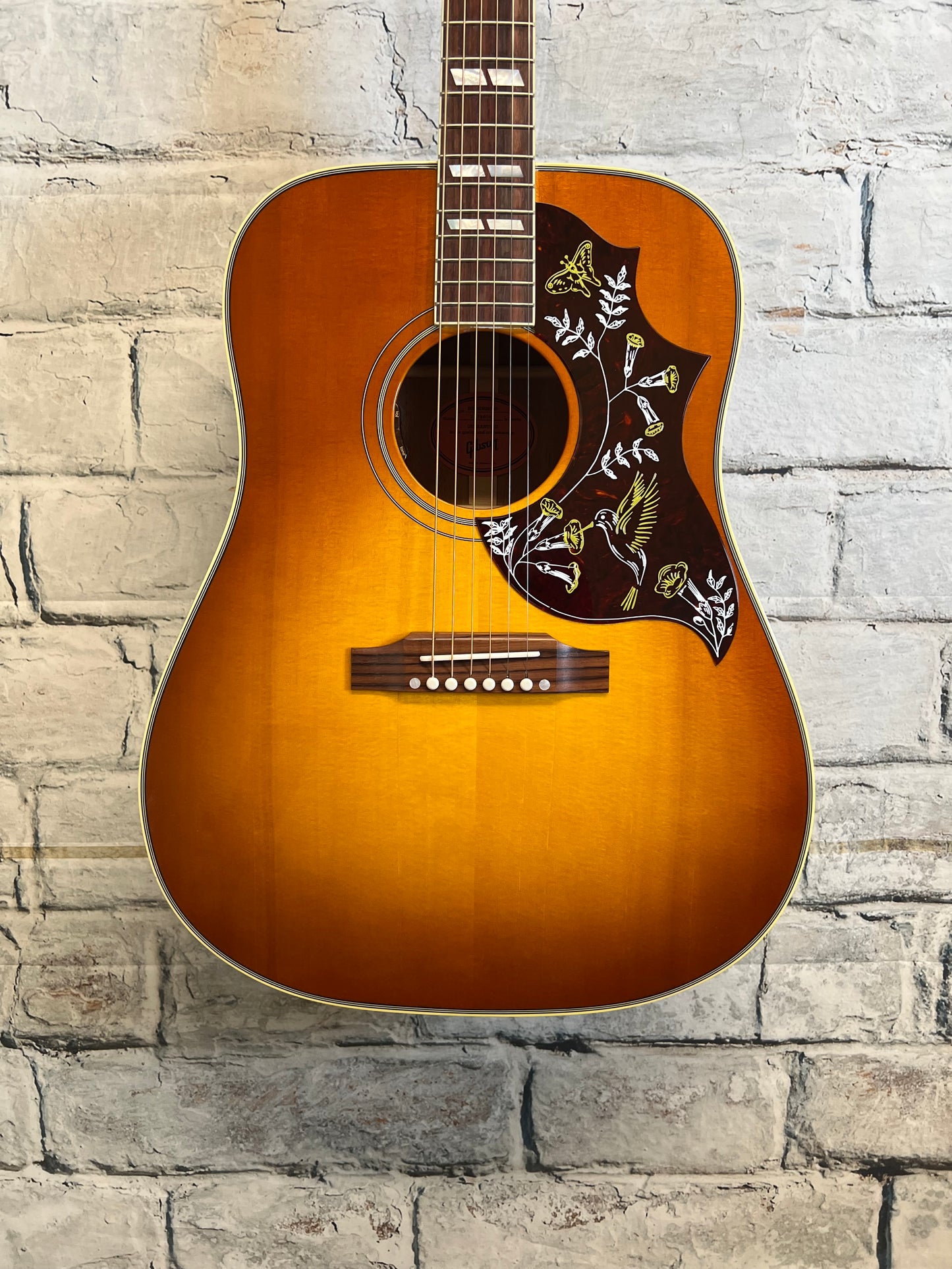 Gibson Original Hummingbird Heritage- Cherry Sunburst