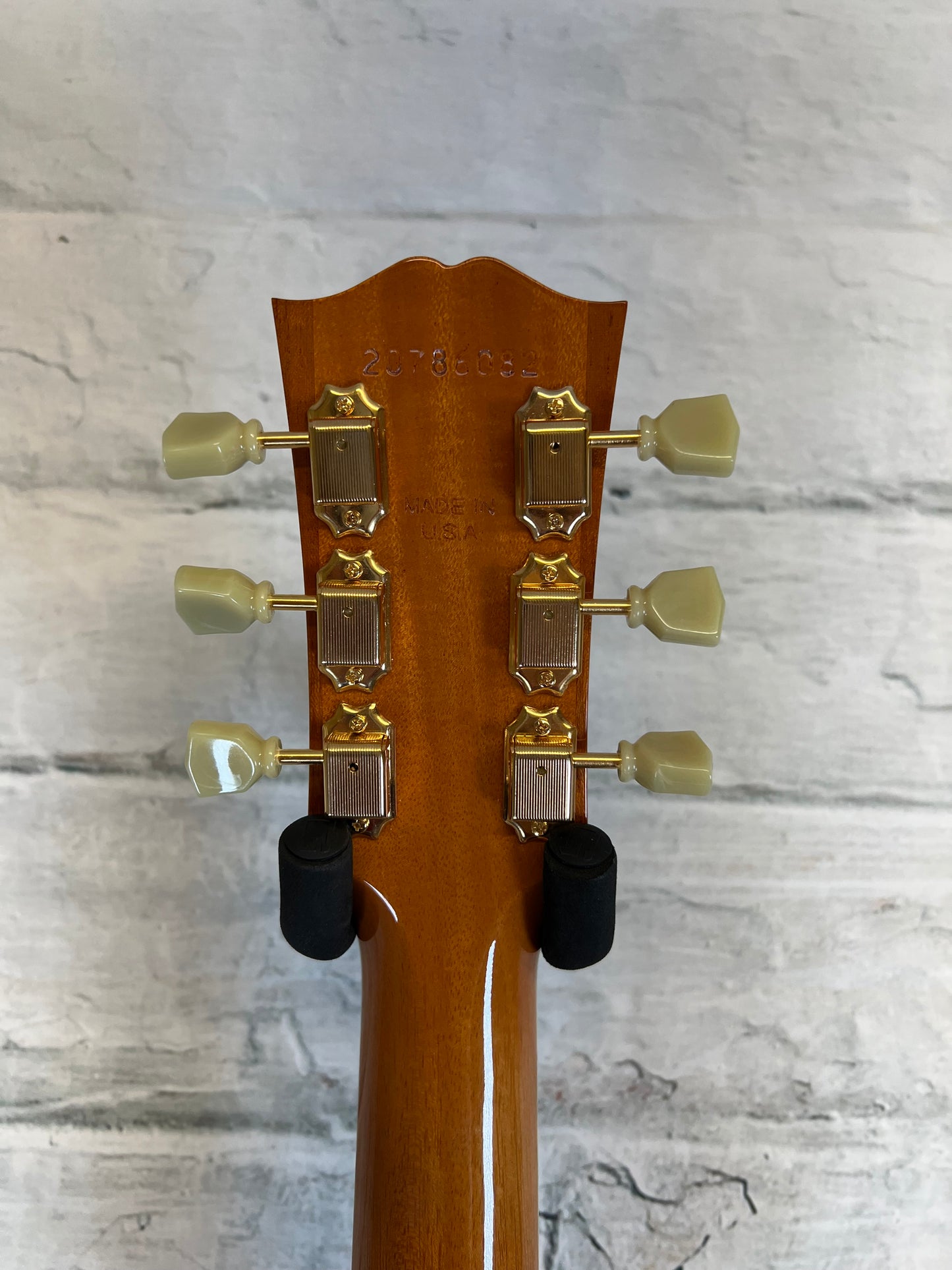 Gibson Original Hummingbird Heritage- Cherry Sunburst