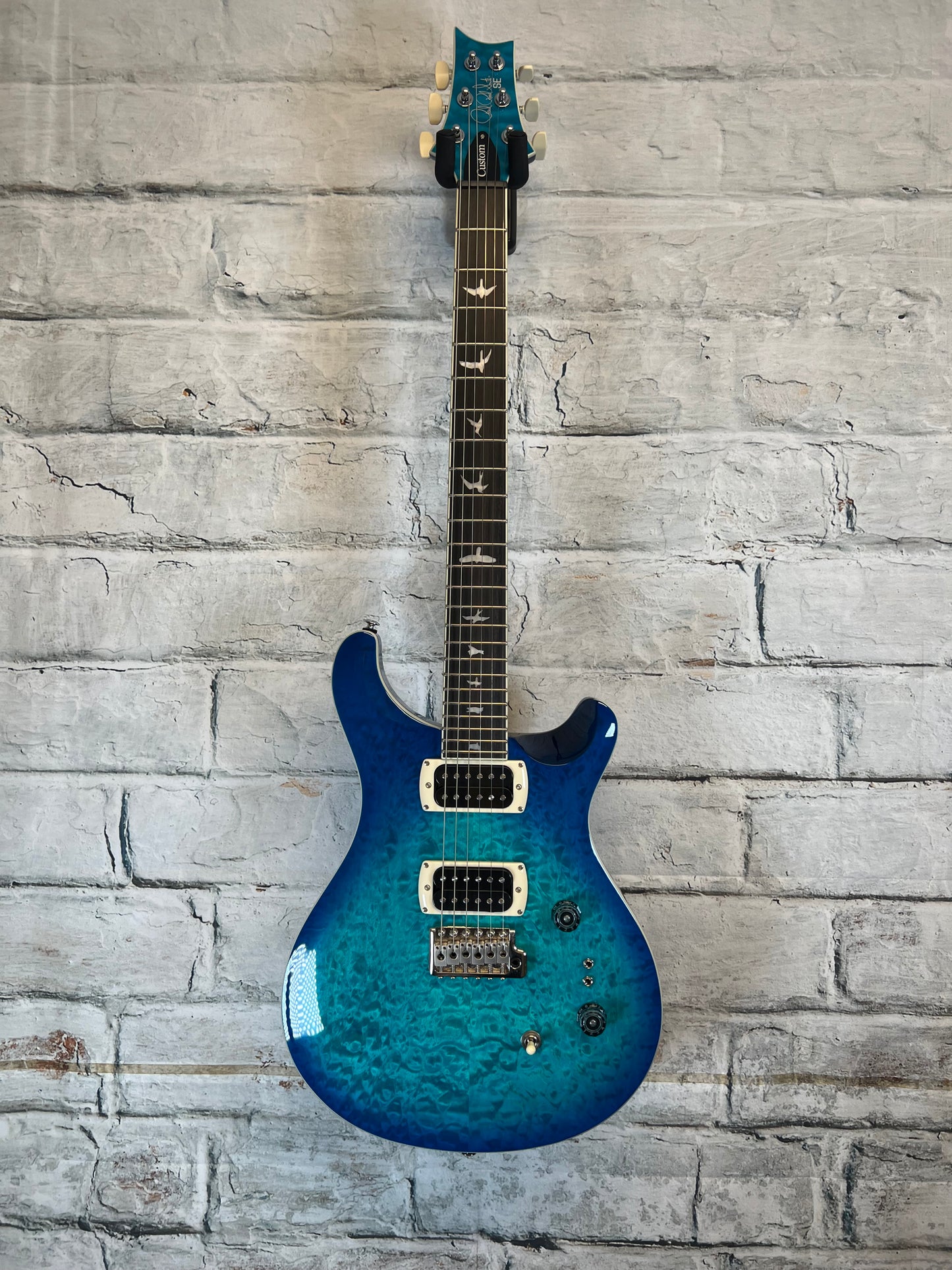 PRS SE Custom 24-08 Quilt Electric Guitar-Lake Blue