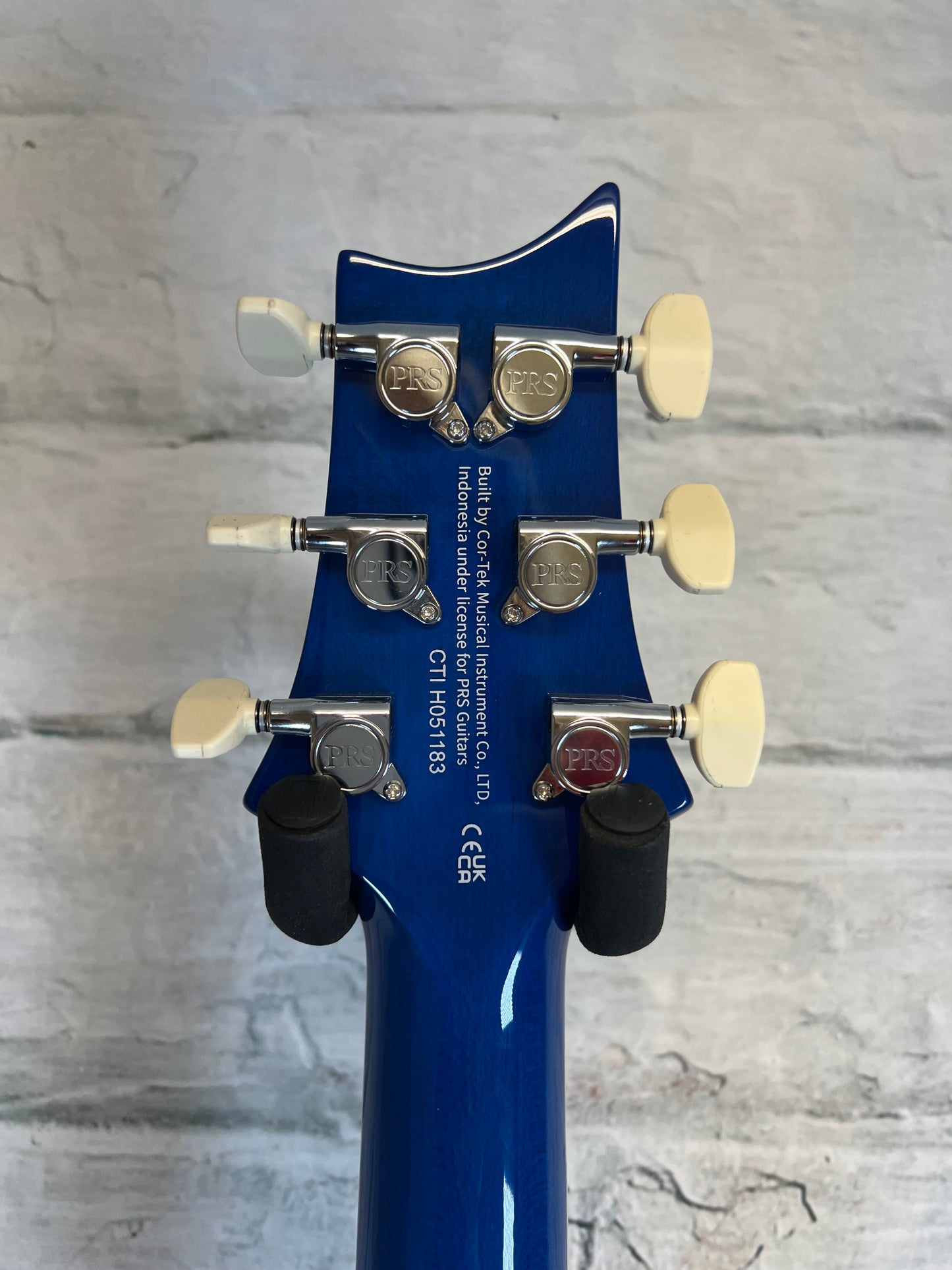 PRS SE Custom 24-08 Quilt Electric Guitar-Lake Blue