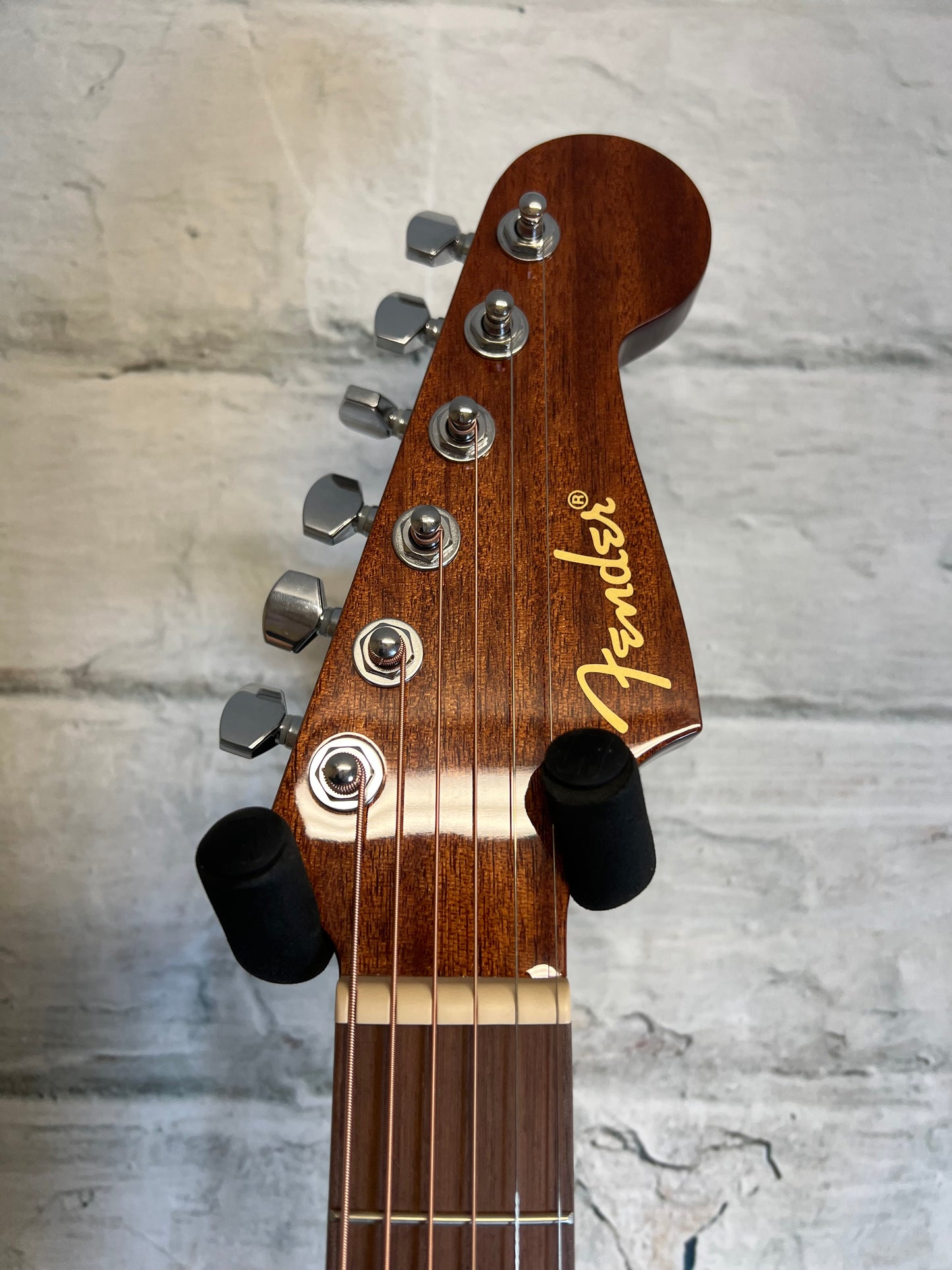 Fender California Standard Redondo Mini with bag, Spruce top,black
