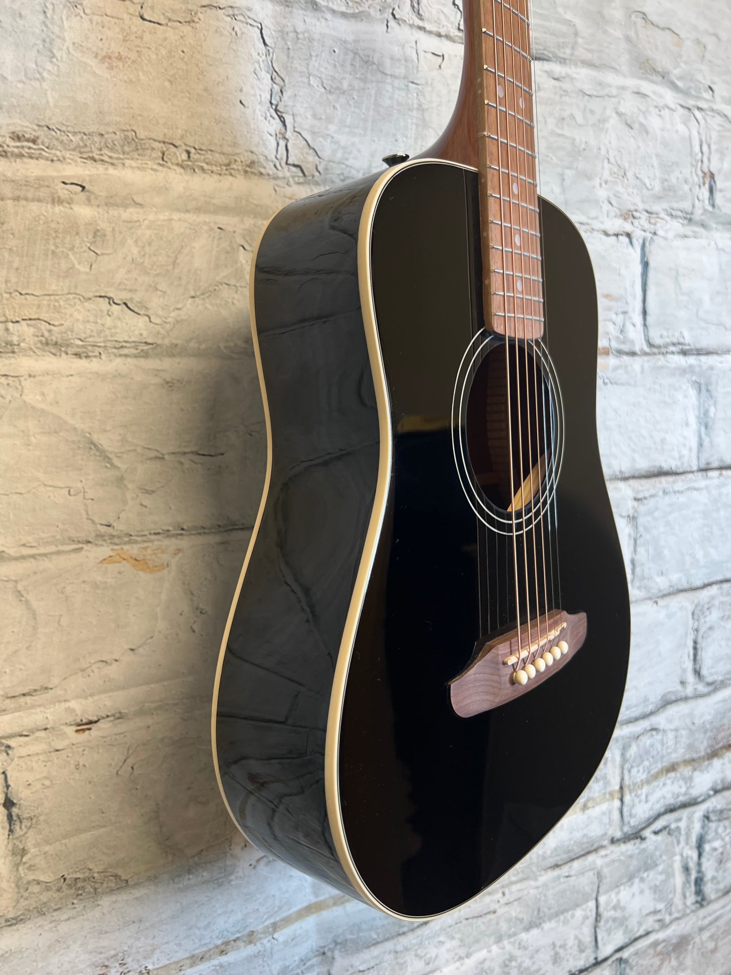 Fender California Standard Redondo Mini with bag, Spruce top,black