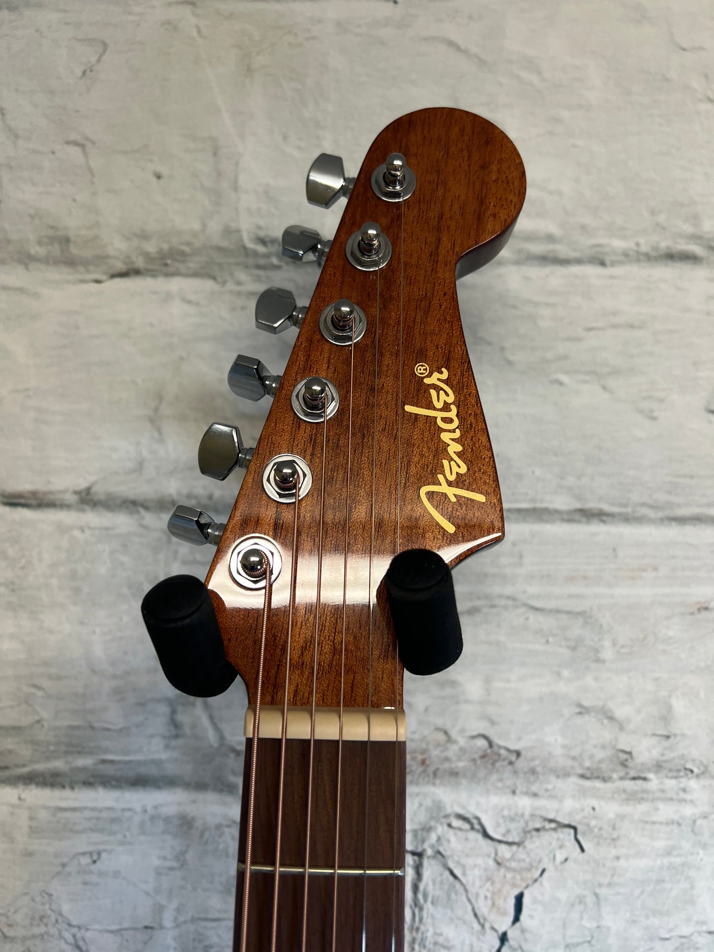 Fender California Standard Redondo Mini with bag