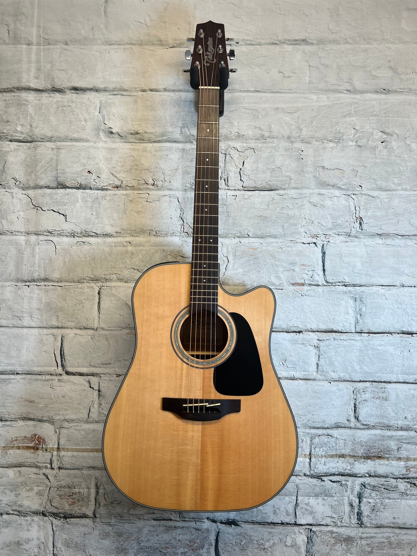 Used Takamine GD30CE Acoustic with Hardshell Case