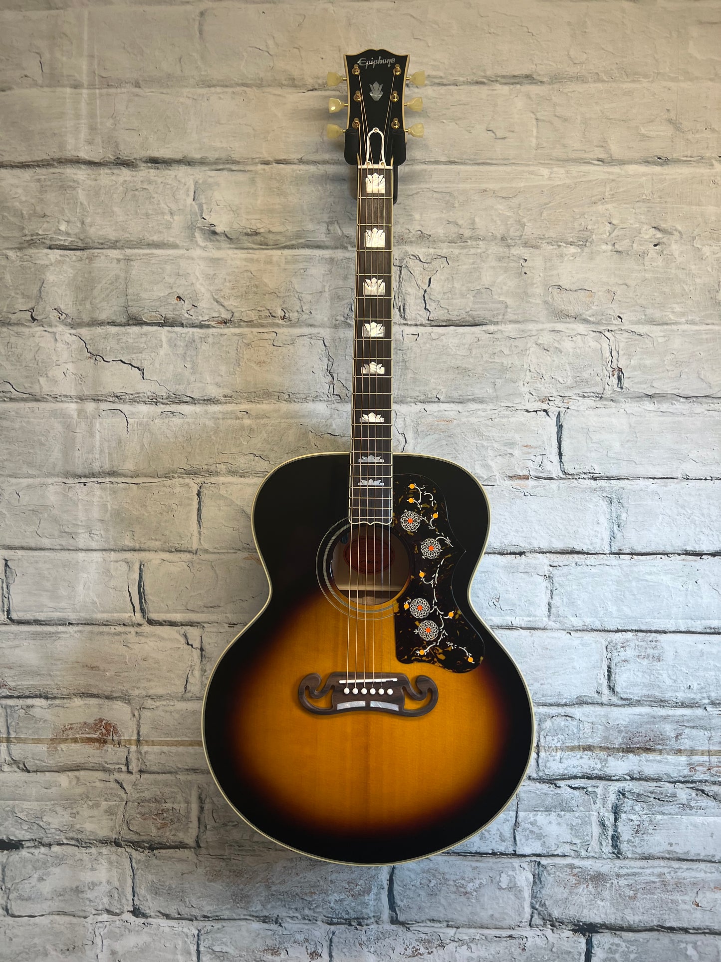 Epiphone 1957 SJ-200Reissue Acoustic/Electric Guitar-Vintage Sunburst