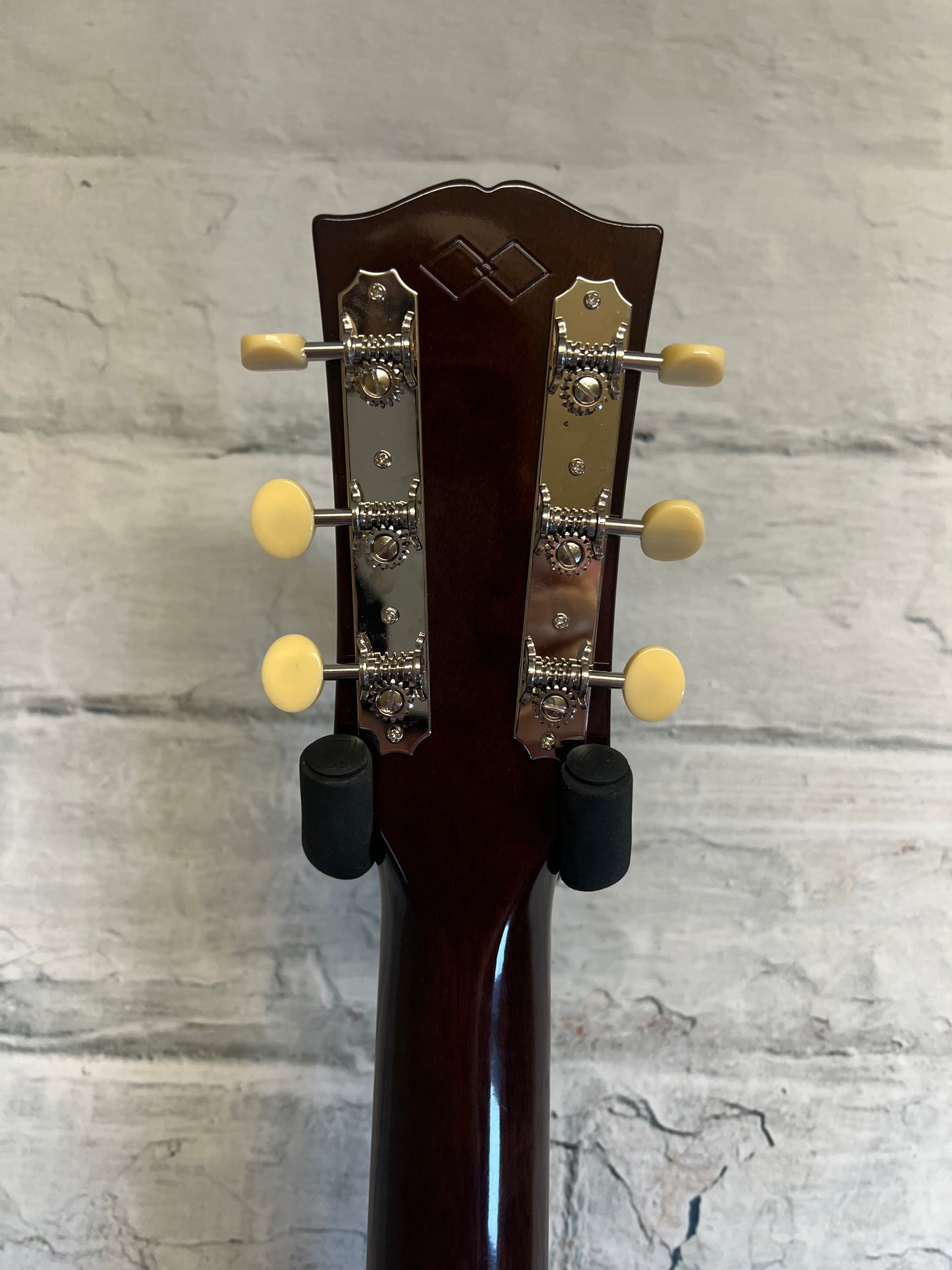 Epiphone 1942 Banner J-45 Reissue Vintage Sunburst with Hardshell Case