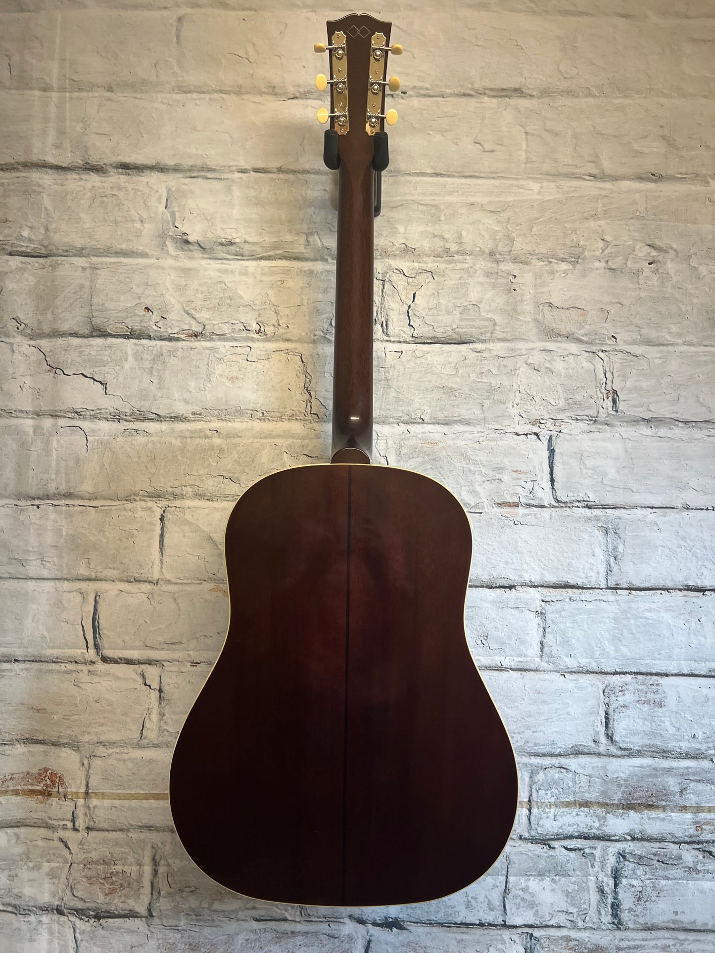 Epiphone 1942 Banner J-45 Reissue Vintage Sunburst with Hardshell Case