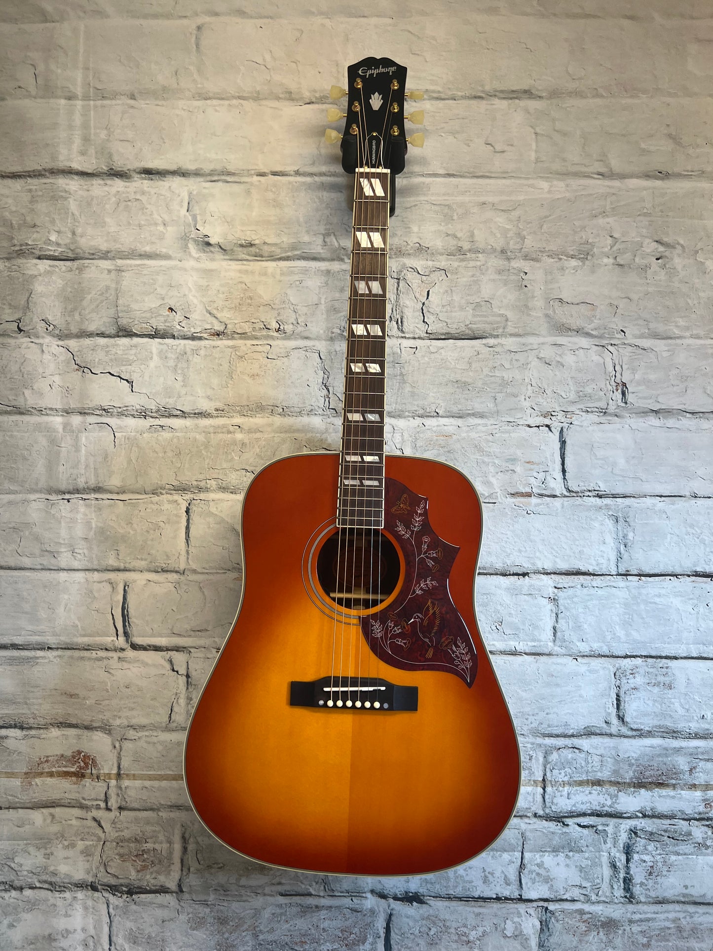 Epiphone Hummingbird Standard Cherry Sunburst