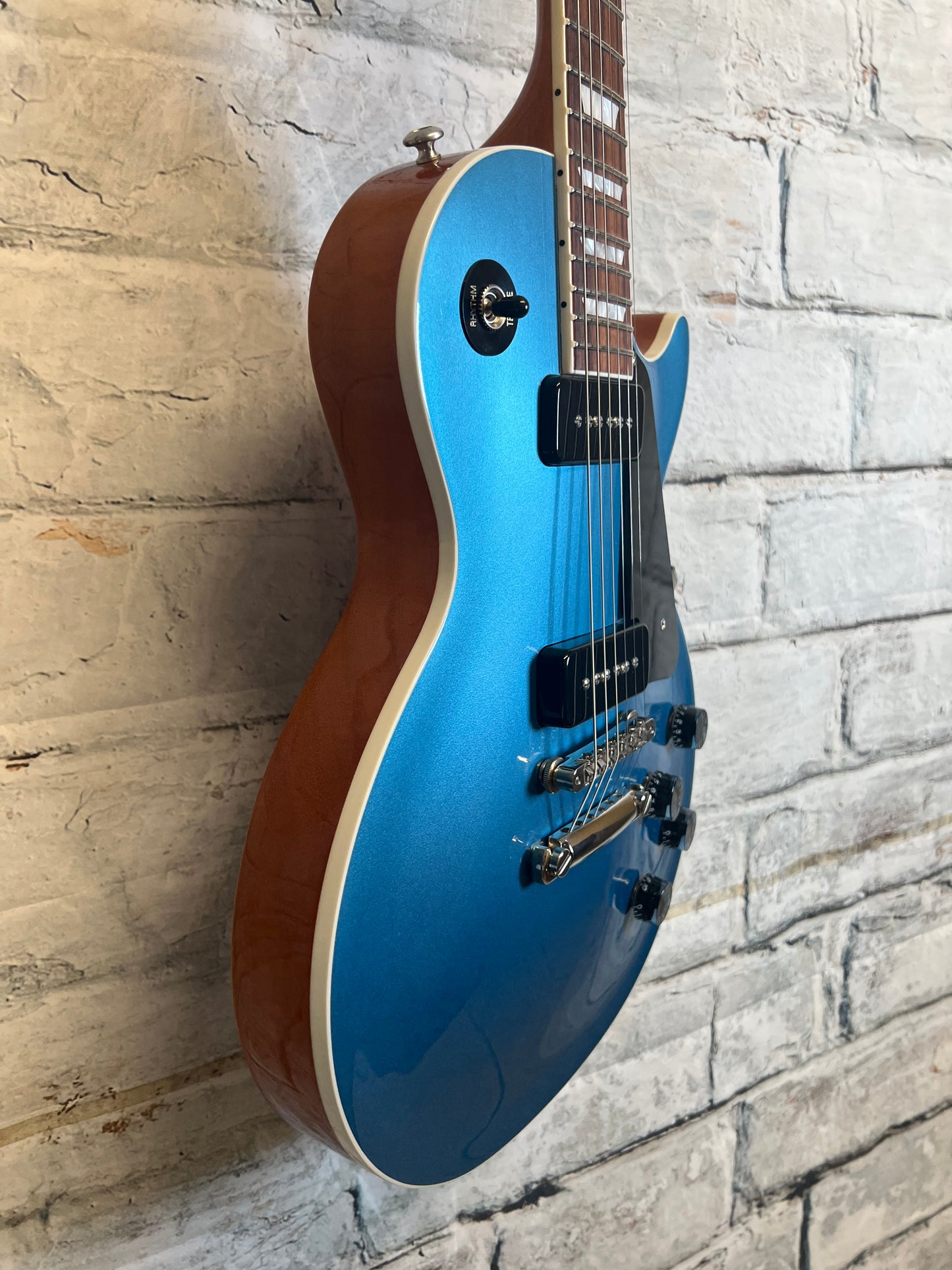 Used Gibson Les Paul Classic P-90 Pelham Blue with Hardshell Case