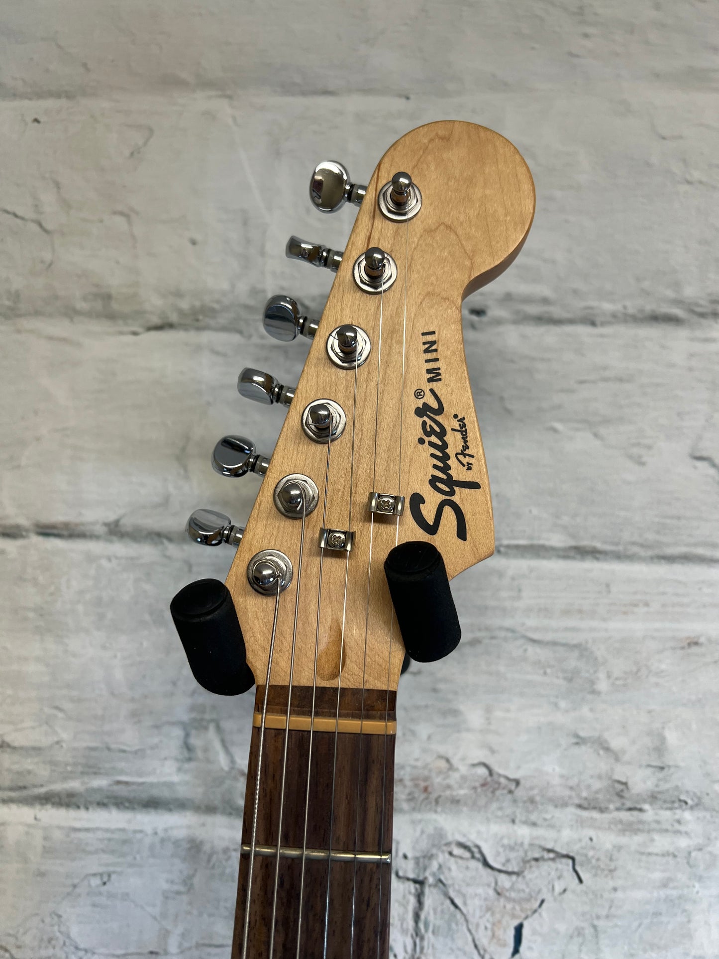 Fender Squier Strat Mini Black 3/4 Electric Guitar