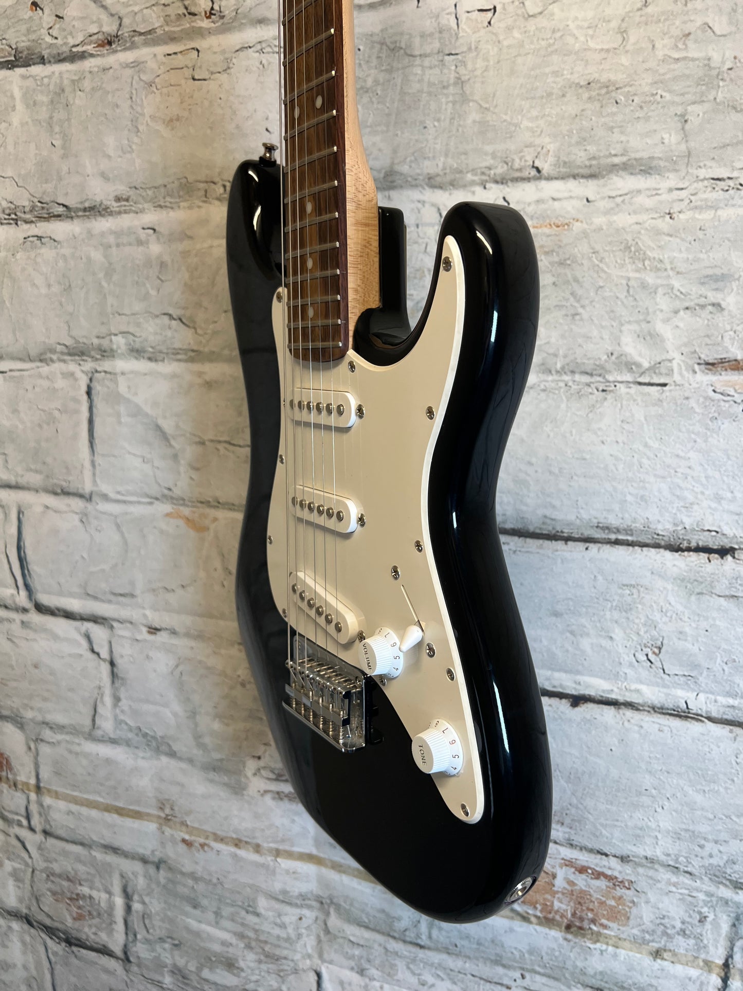 Fender Squier Strat Mini Black 3/4 Electric Guitar