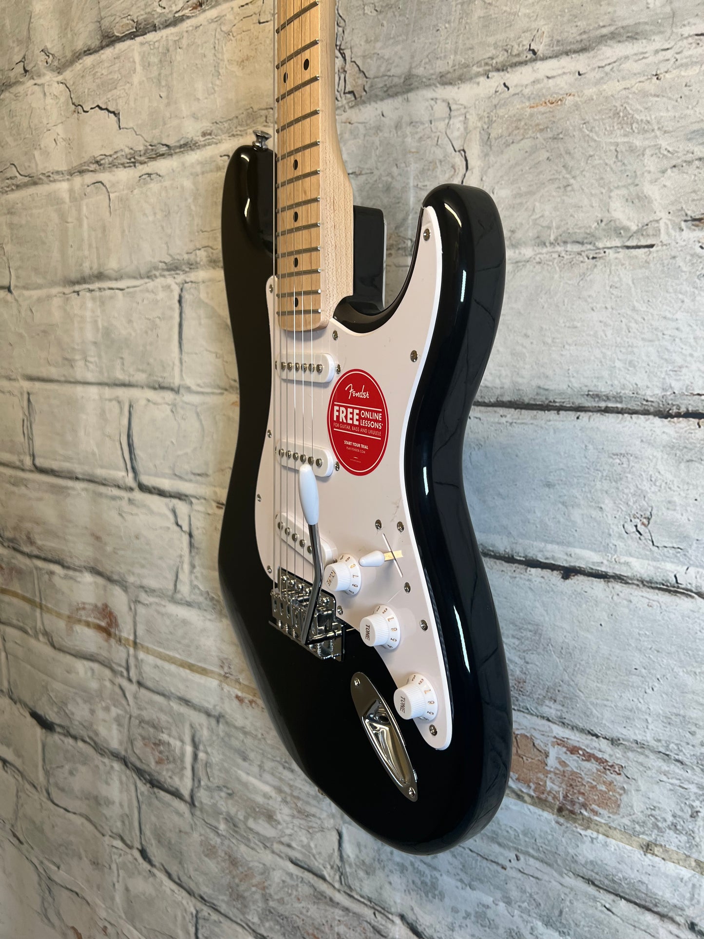 Squier Sonic Stratocaster- Black