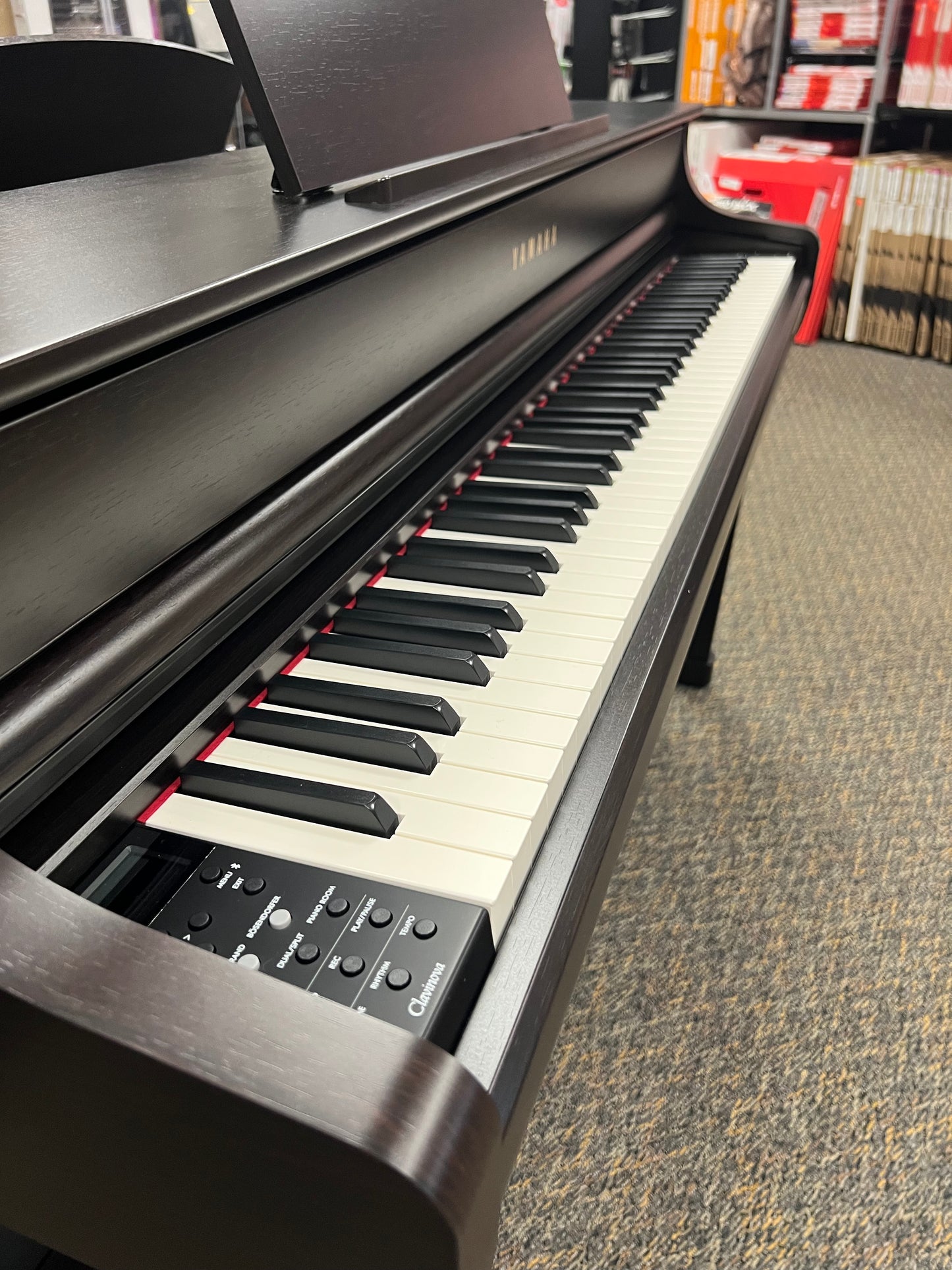 Yamaha Clarinova CLP835 Console Digital Piano