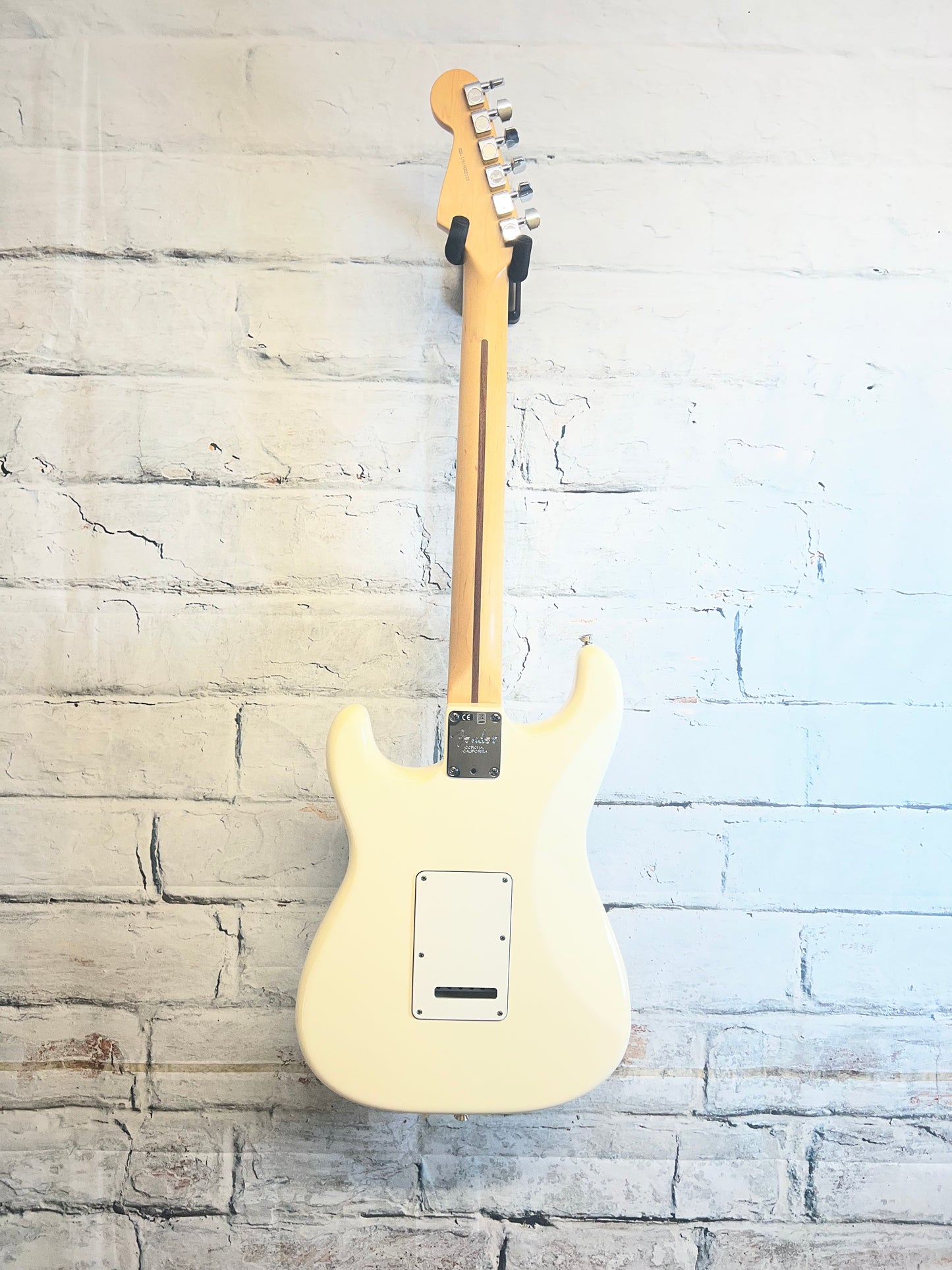 Used Fender American Standard Stratocaster