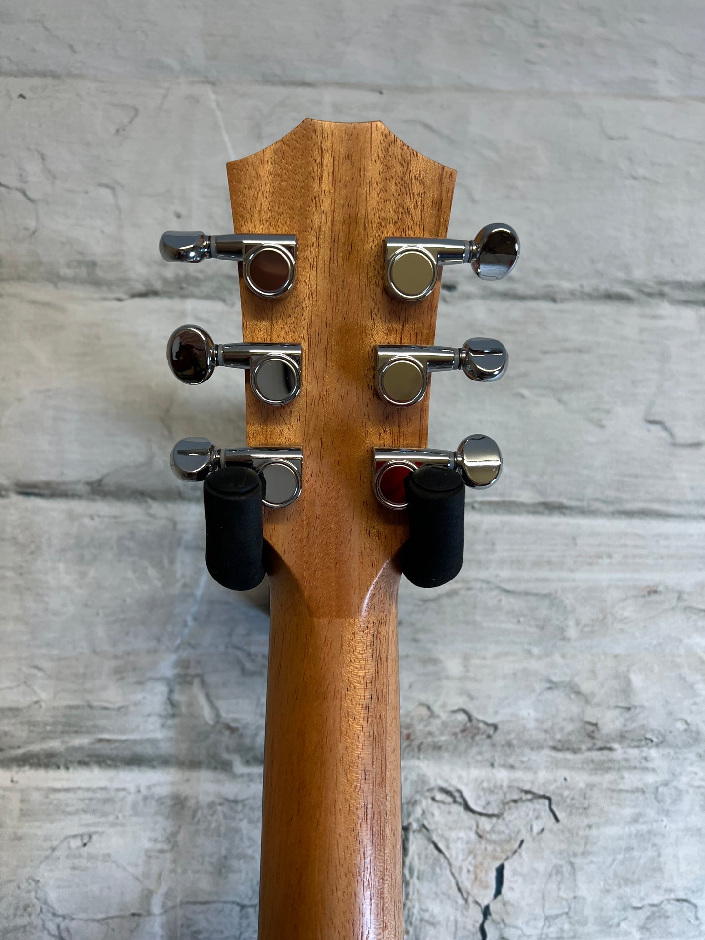 Taylor Baby Mahogany BT2 Acoustic Guitar