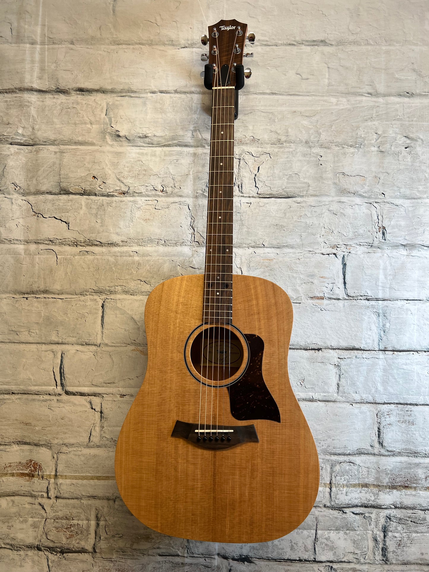 Taylor Bbte Big Baby Acoustic Electric Guitar with gig bag