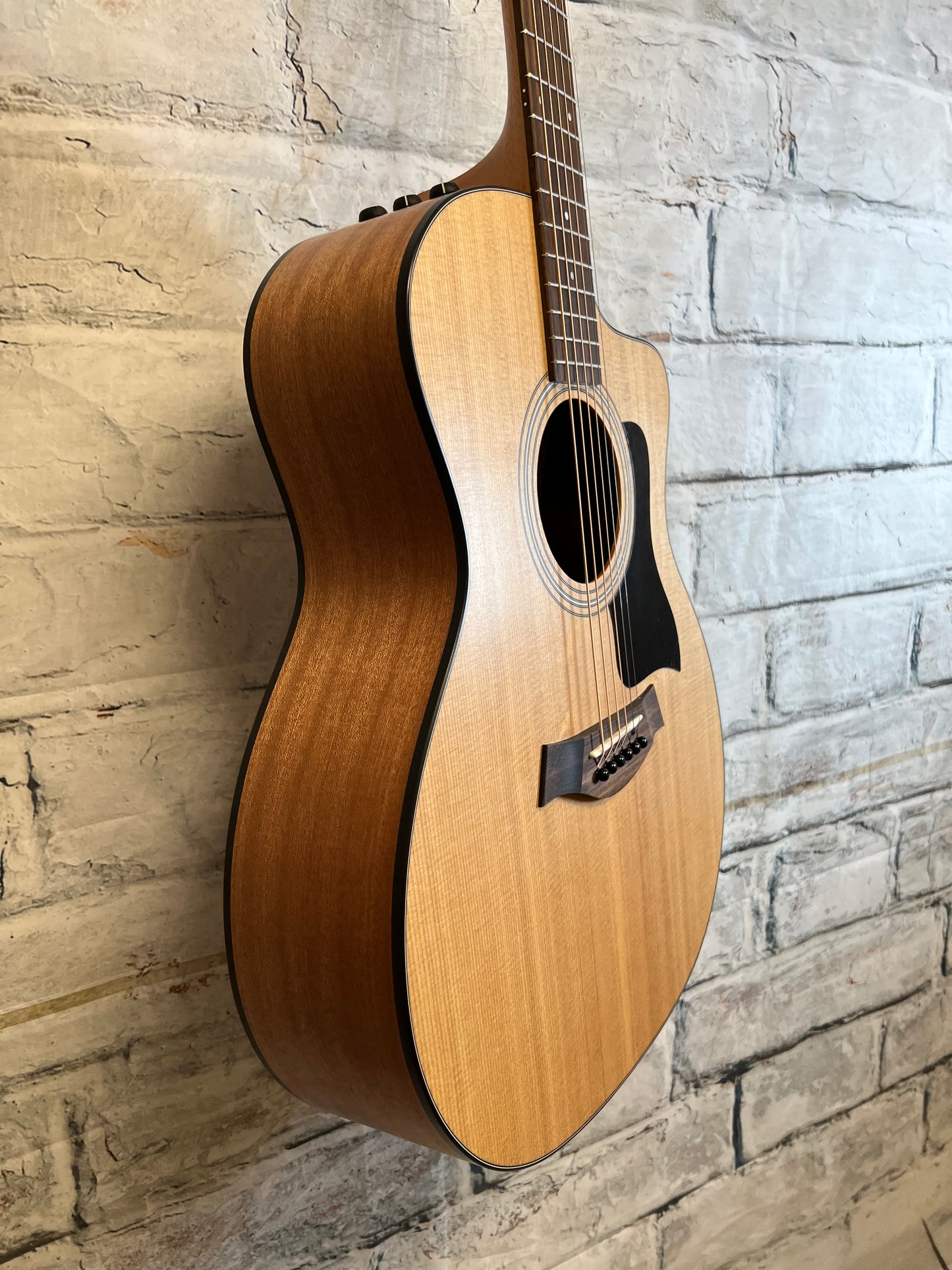 Taylor 114ce-Sapele Natural with bag