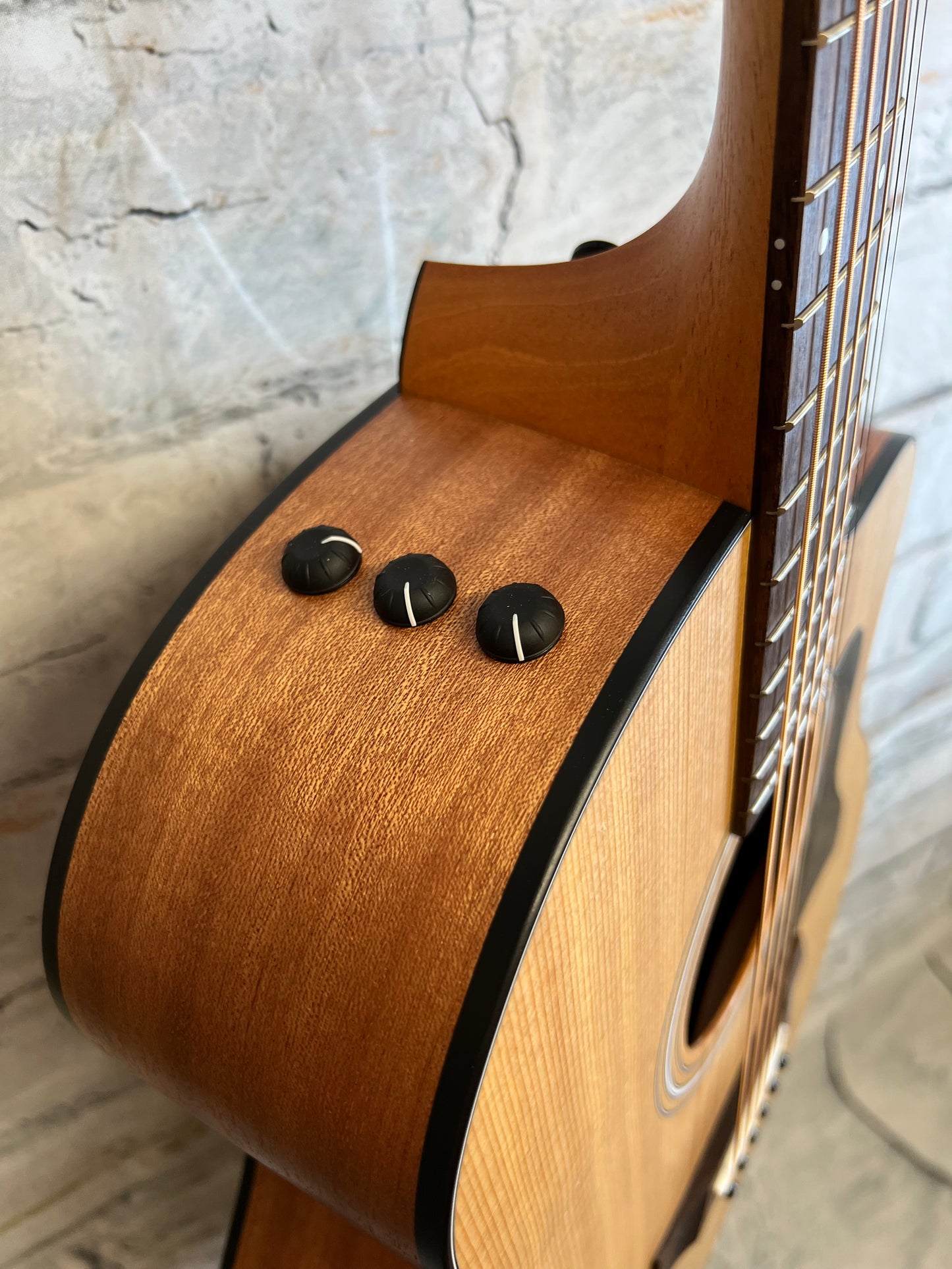 Taylor 114ce-Sapele Natural with bag