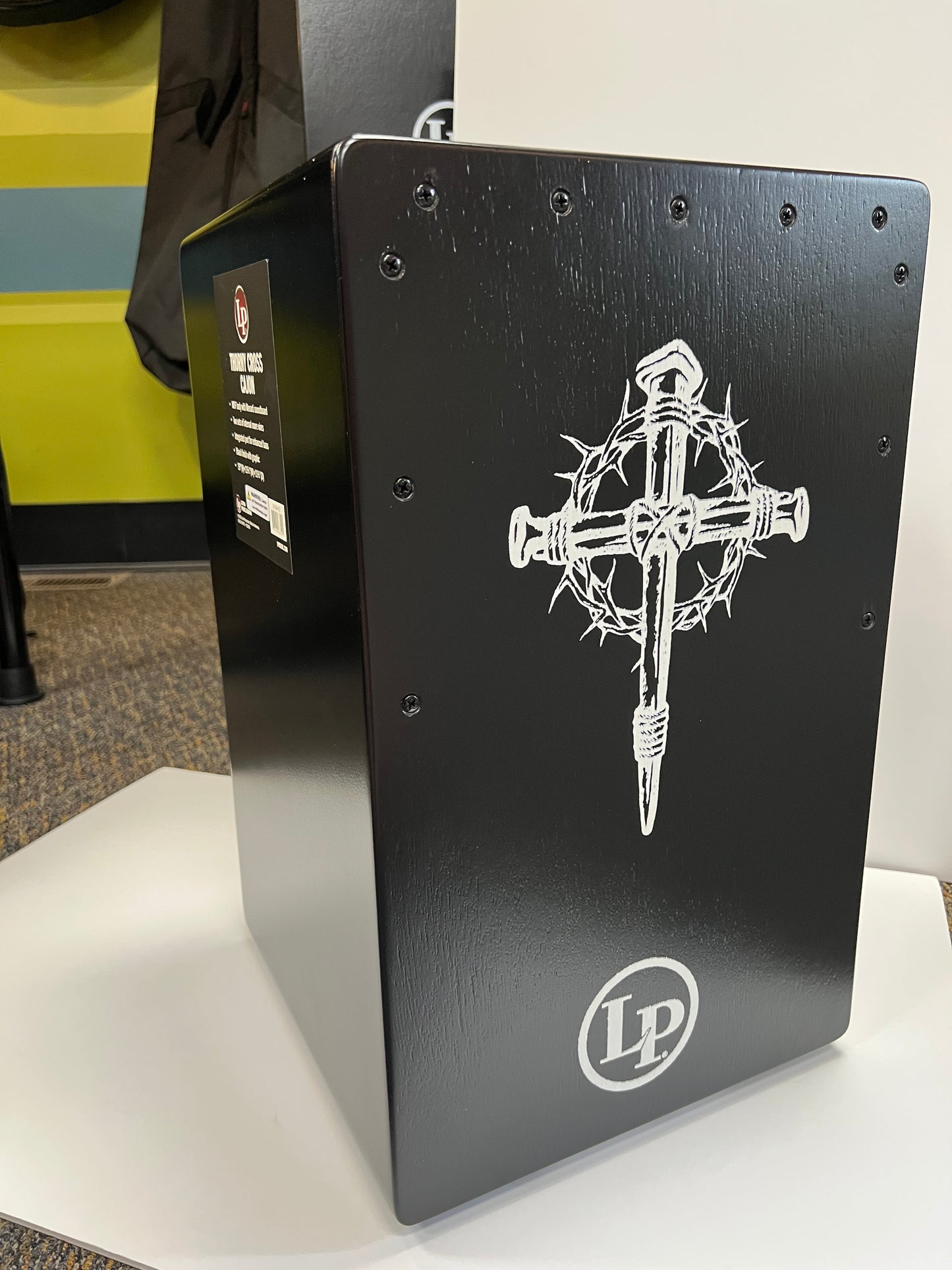 Latin Percussion THORNY CROSS CAJON- Black