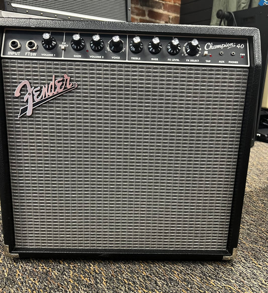 Used Fender Champion 40 Electric Guitar Amplifier