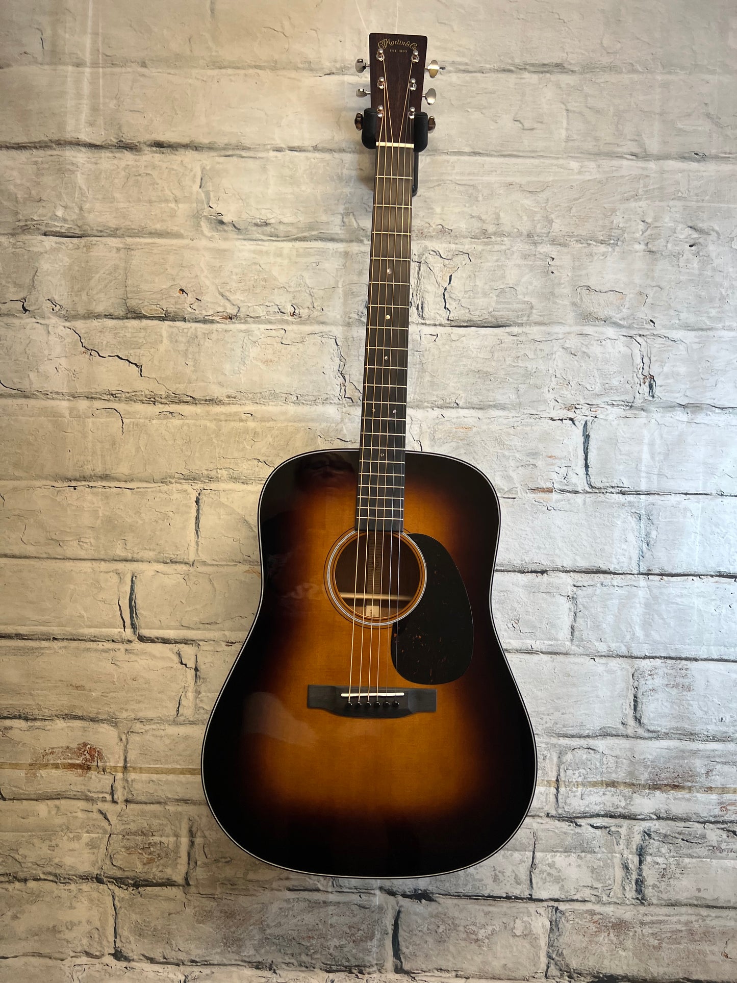 Martin D-18 Acoustic Guitar with Hardshell Case- Sunburst