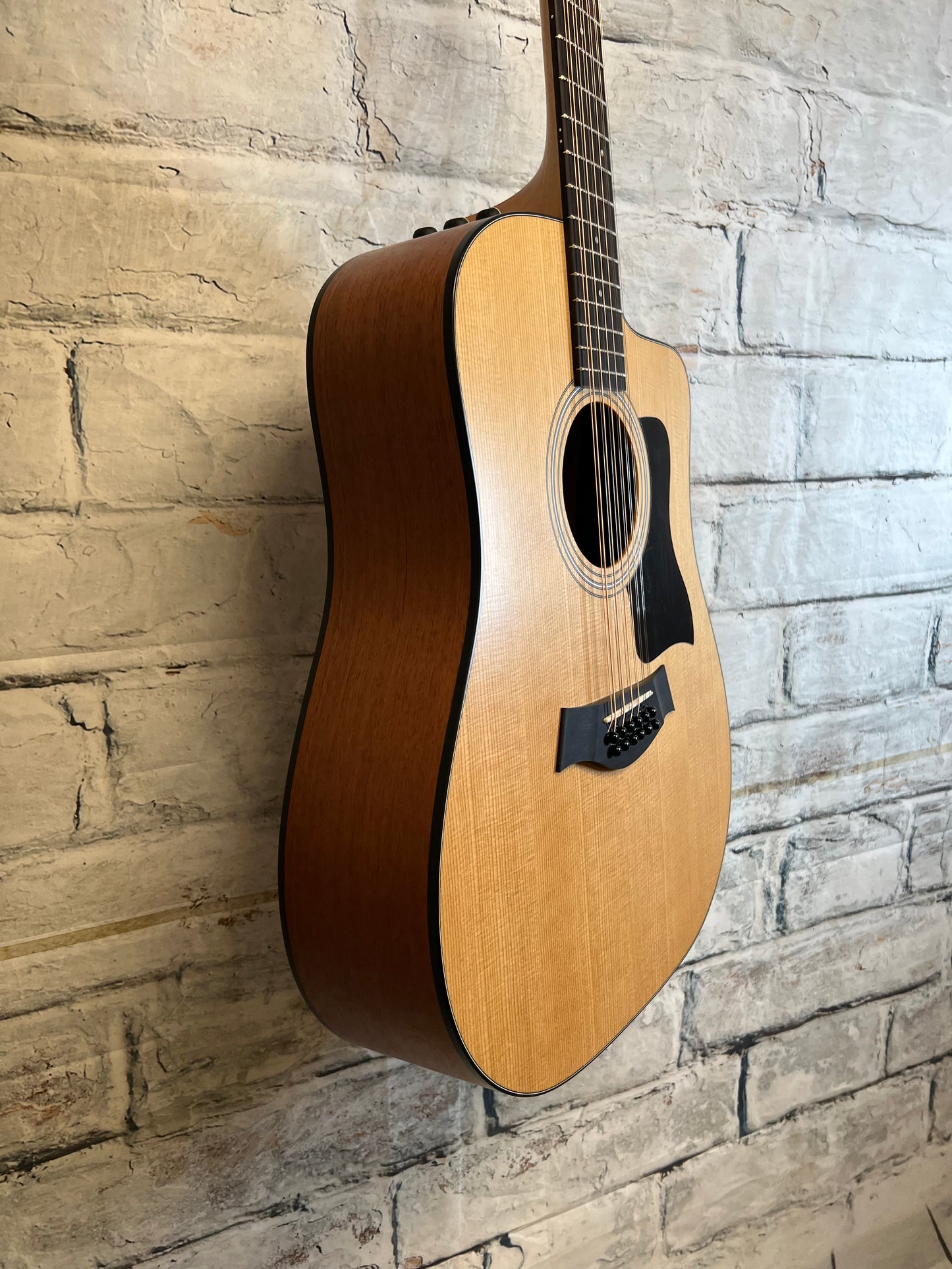 Taylor 150ce Dreadnought 12-String Acoustic-Electric Guitar