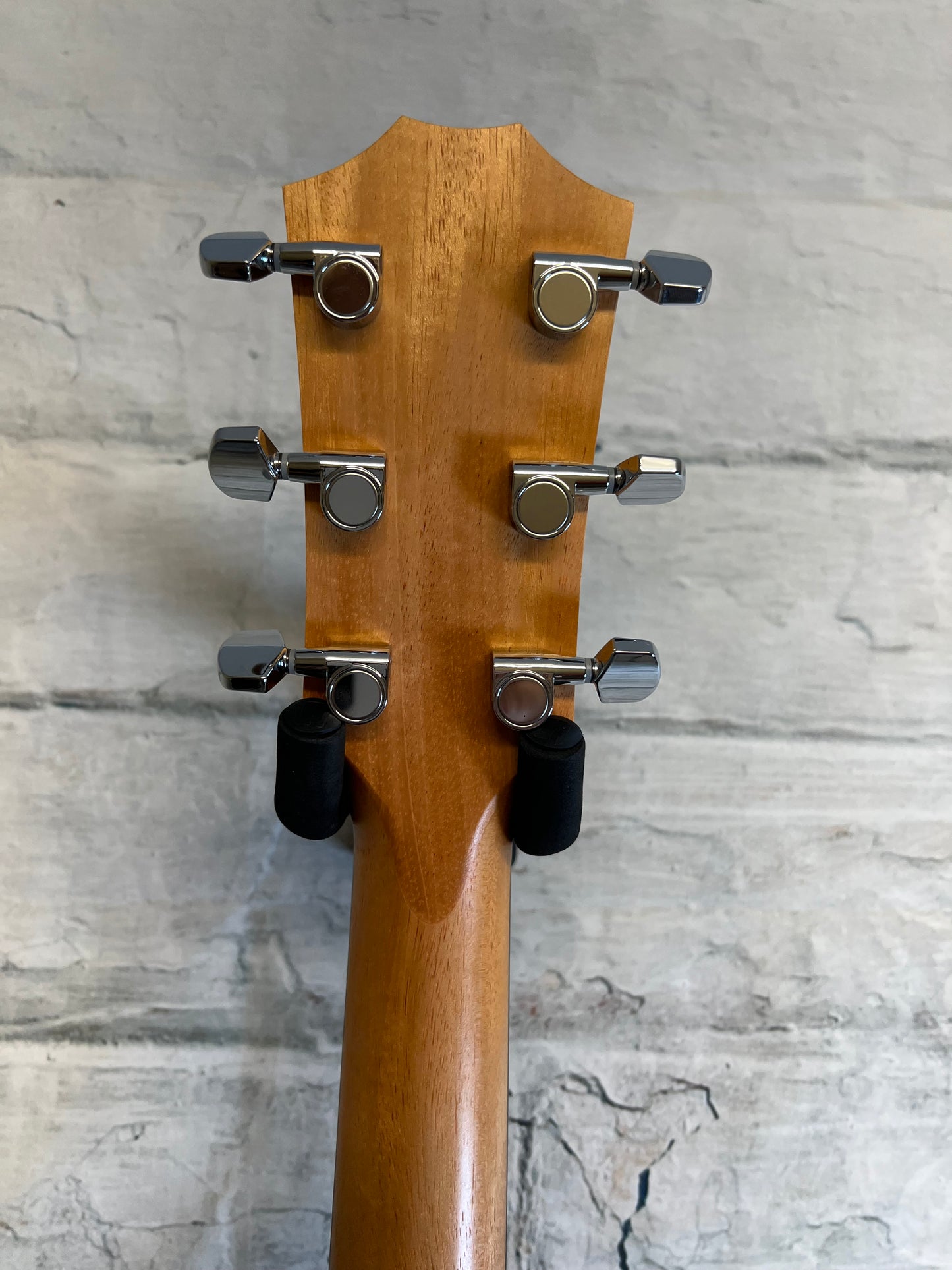 Taylor 214ce Grand Auditorium Acoustic-Electric Guitar