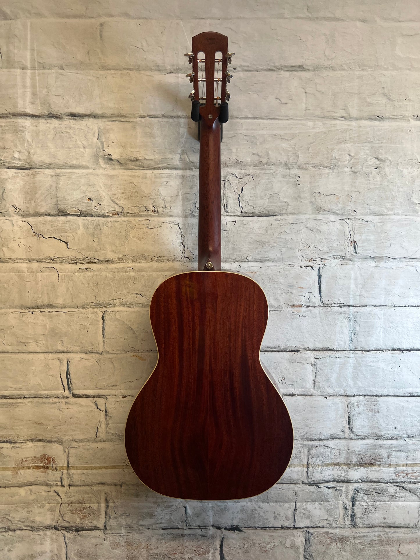 Alvarez Masterworks Parlor Acoustic Electric Guitar-SHADOWBURST with Bag