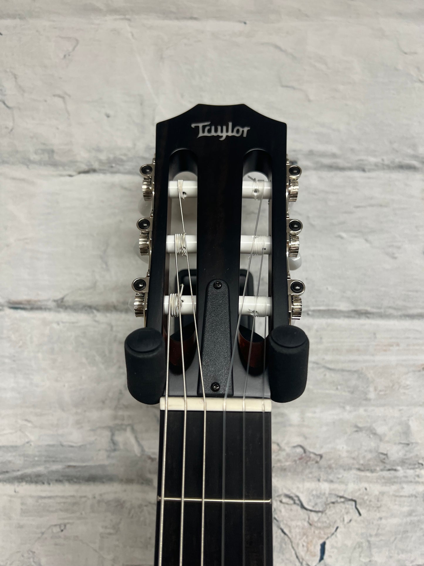 Taylor 314ce-N Nylon Acoustic Electric Guitar Natural Sitka Spruce with Hardshell Case