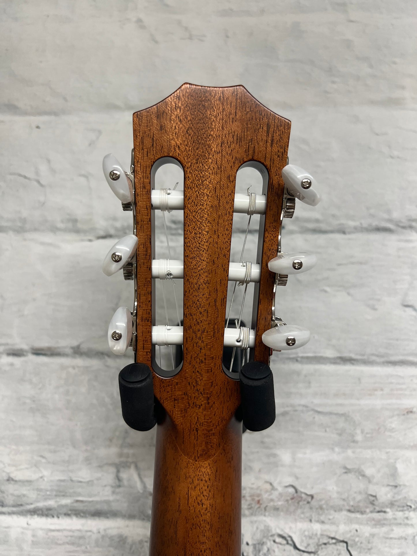 Taylor 314ce-N Nylon Acoustic Electric Guitar Natural Sitka Spruce with Hardshell Case