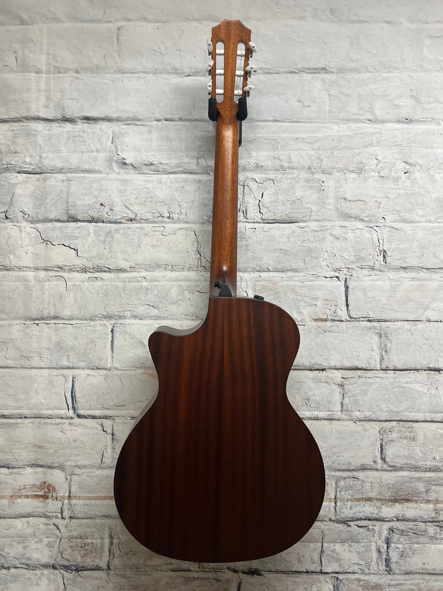Taylor 314ce-N Nylon Acoustic Electric Guitar Natural Sitka Spruce with Hardshell Case