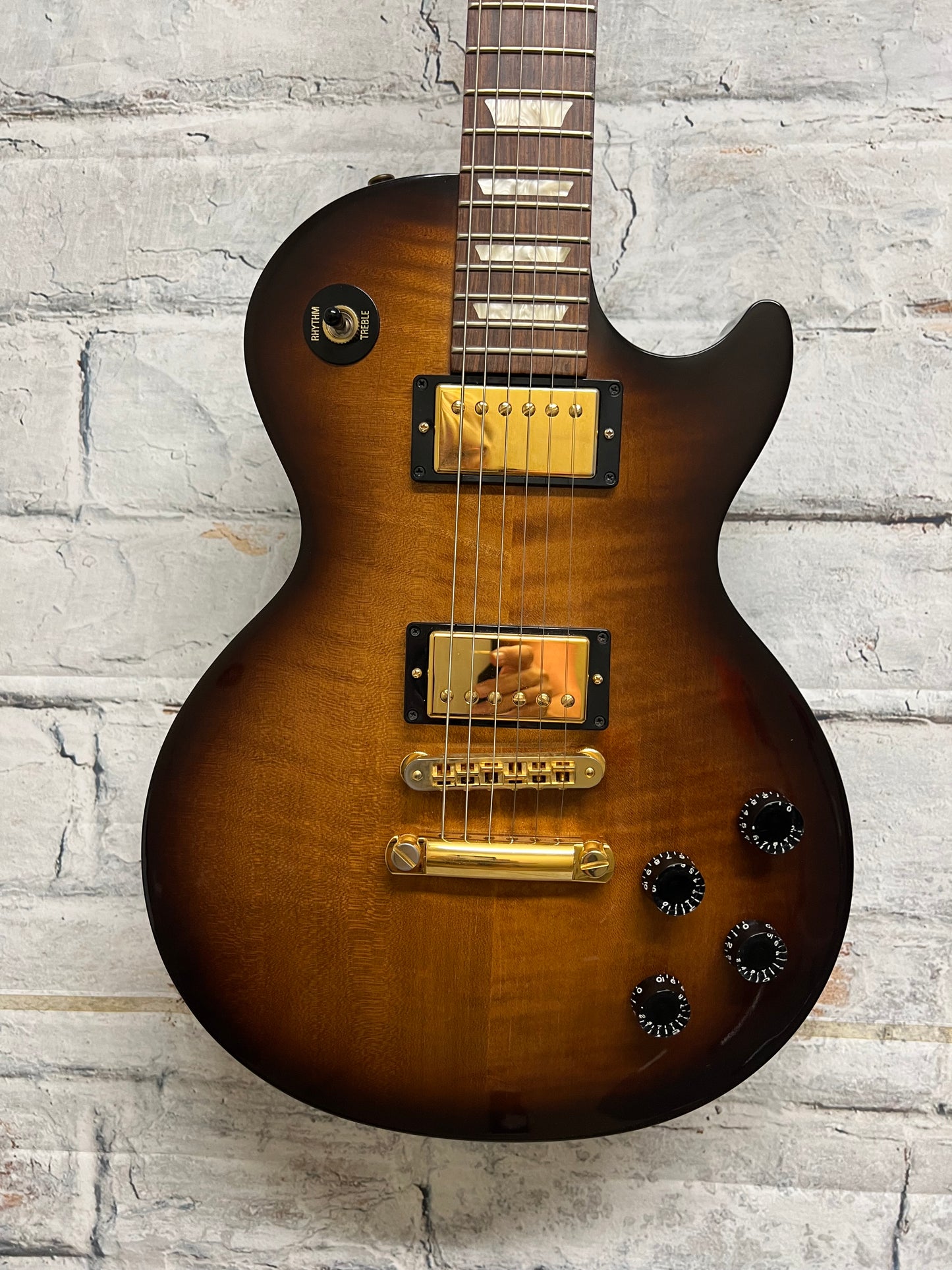 Used Gibson Les Paul Studio Bourbon Burst Flame Maple Top with Hardshell Case