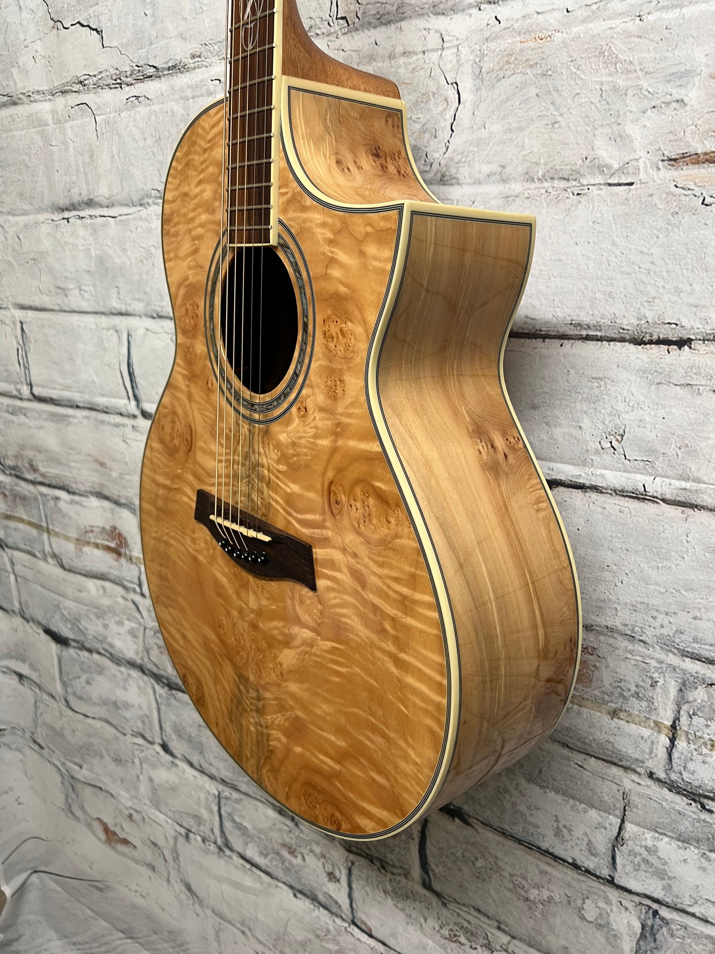 Used Ibanez EW20MBE Exotic Wood Acoustic-Electric