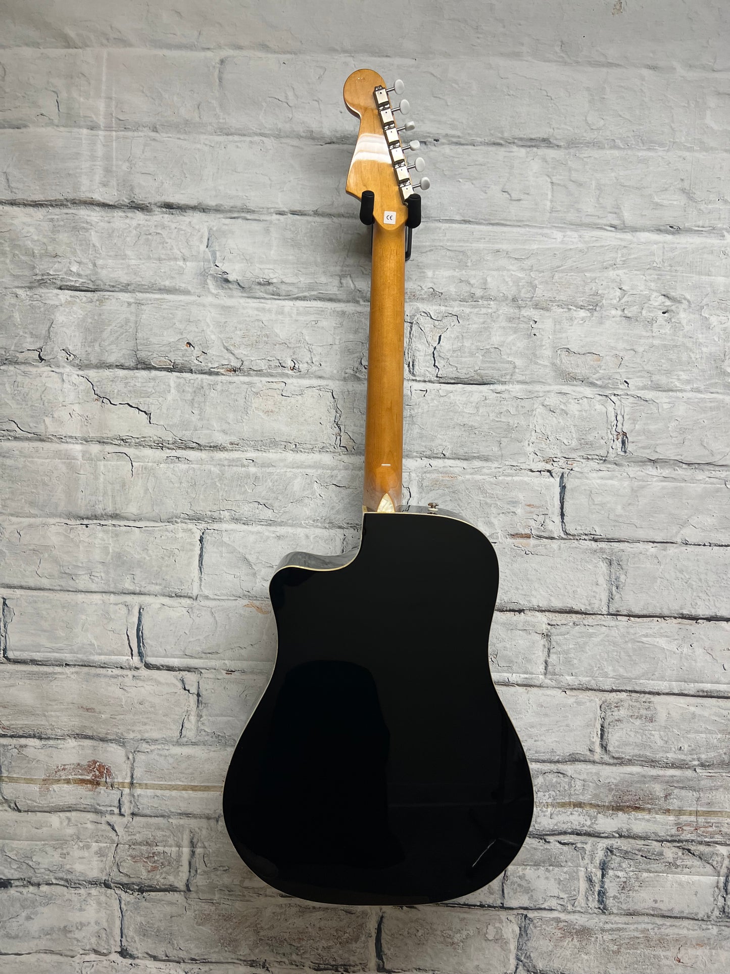 Used Fender Sonoren SCE Black