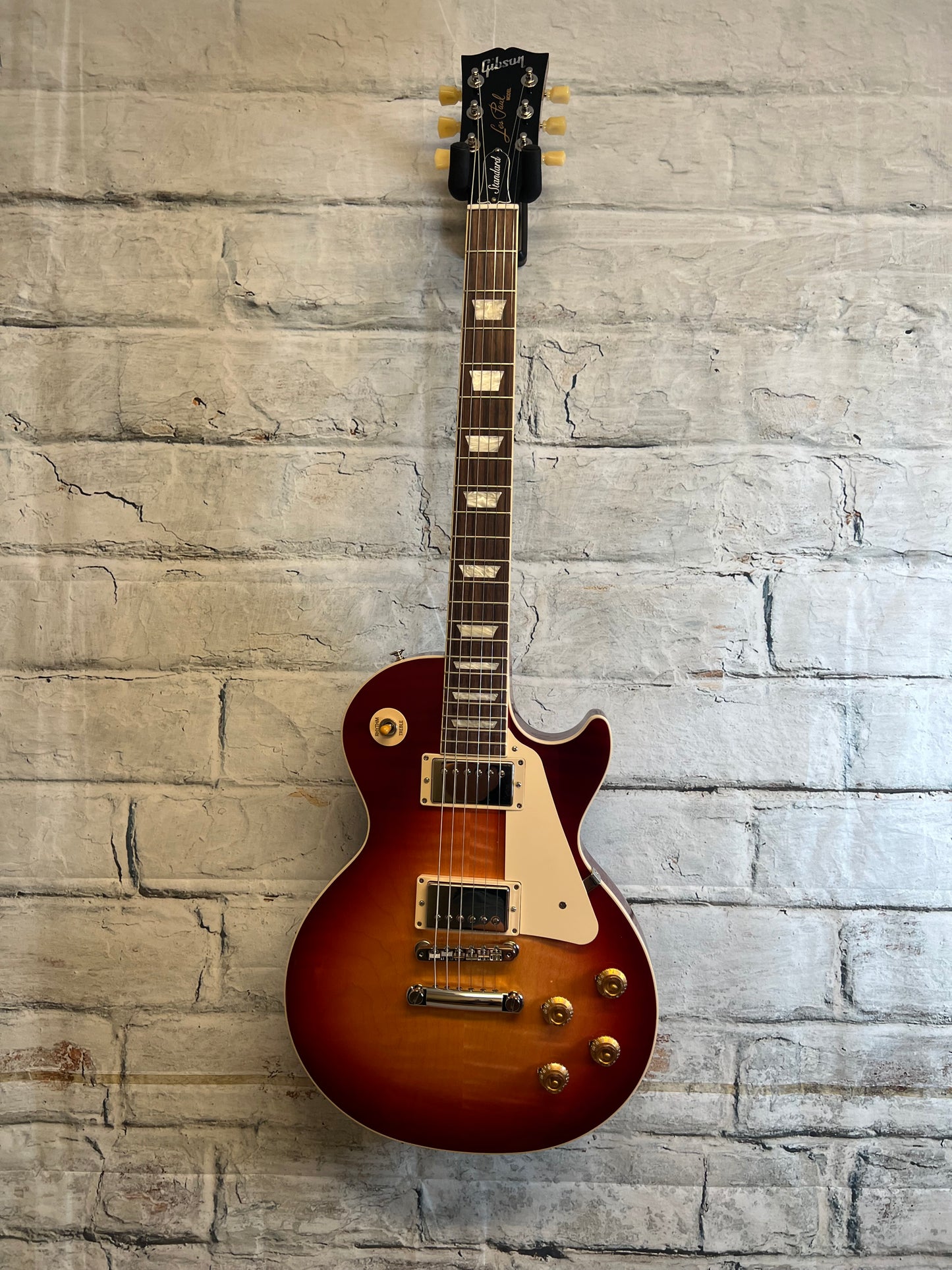 Gibson Limited Edition Es-les Paul Standard with Hardshell Case- Lightburst