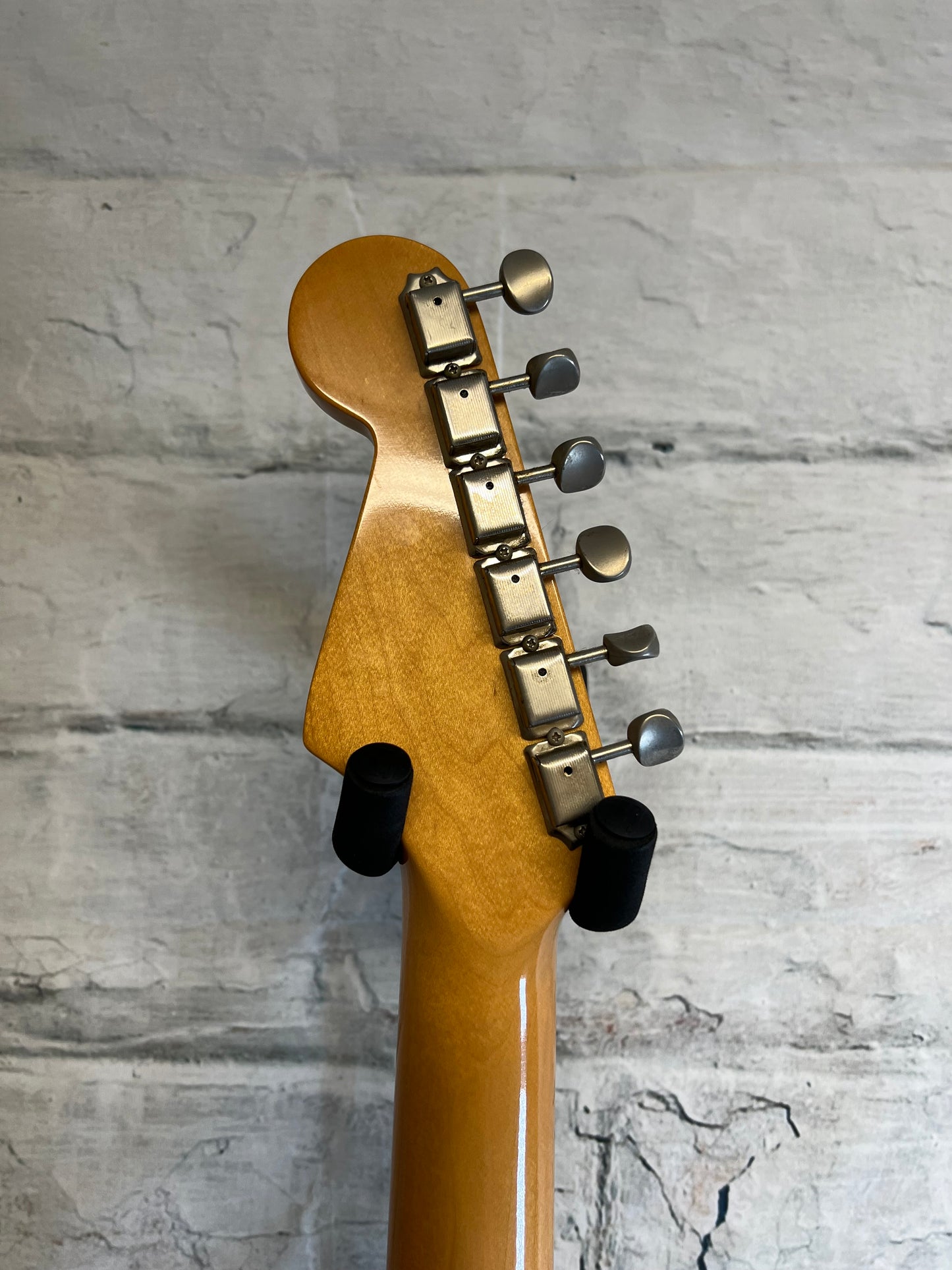 Used Fender AVRI ‘62 Reissue Stratocaster- Sunburst Rose