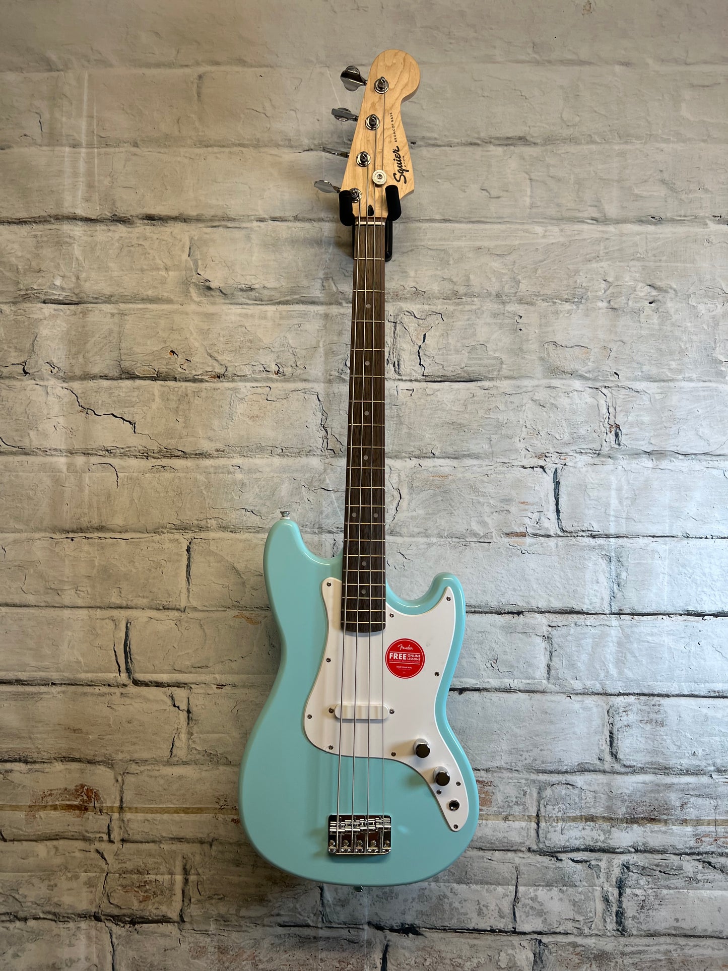 Squier Sonic Bronco Bass, Laurel Fingerboard, White Pickguard