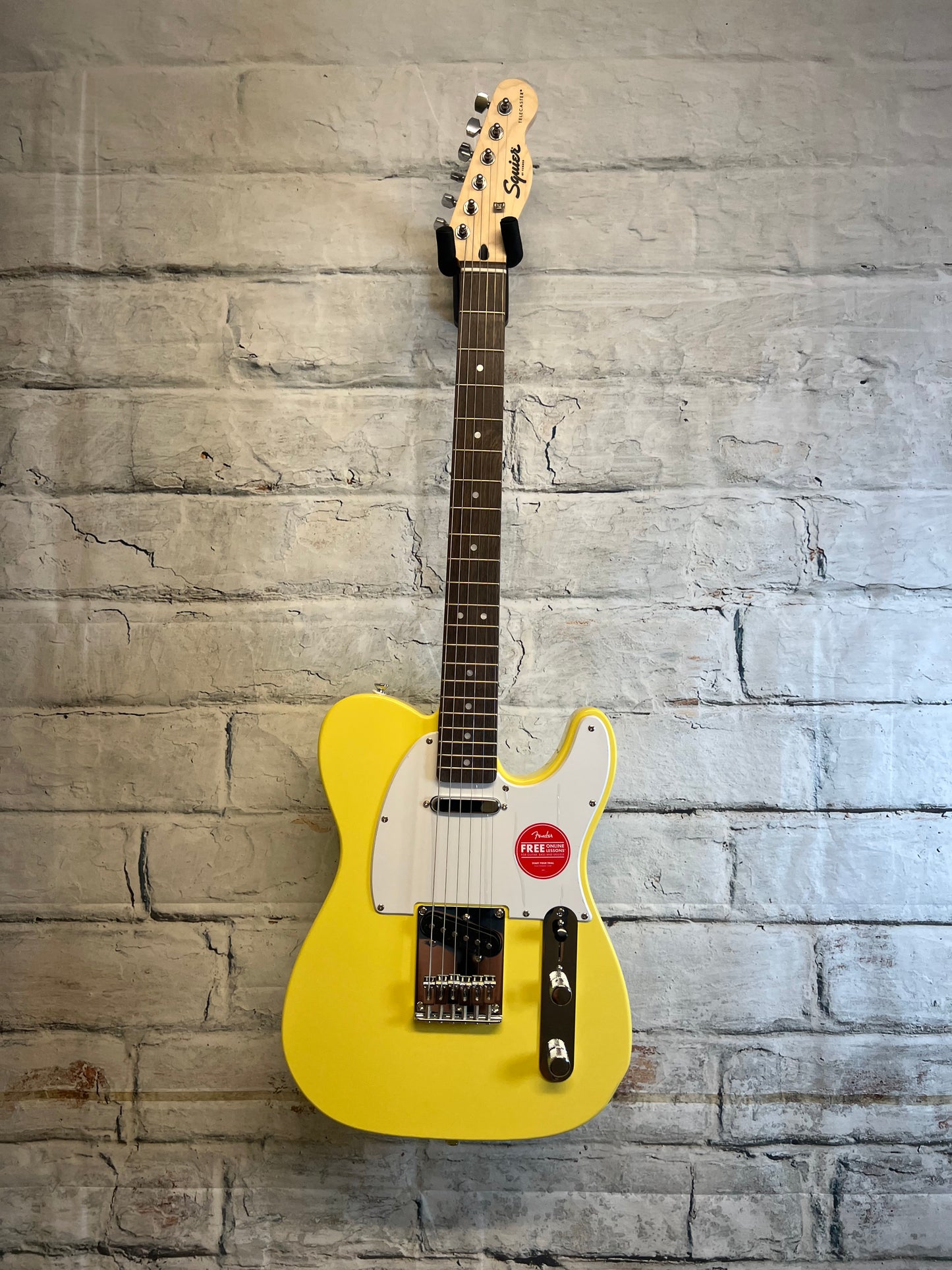 Squier Sonic Telecaster, Laurel Fingerboard, White Pickguard, Canary Yellow