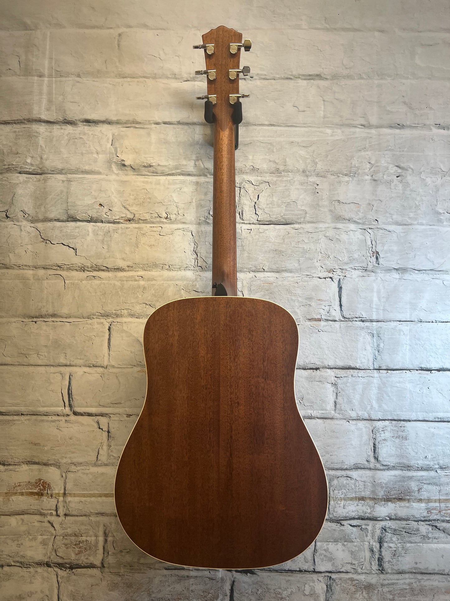 Taylor Trey Hensley Gold Label 510e SE Acoustic Electric with Hardshell Case