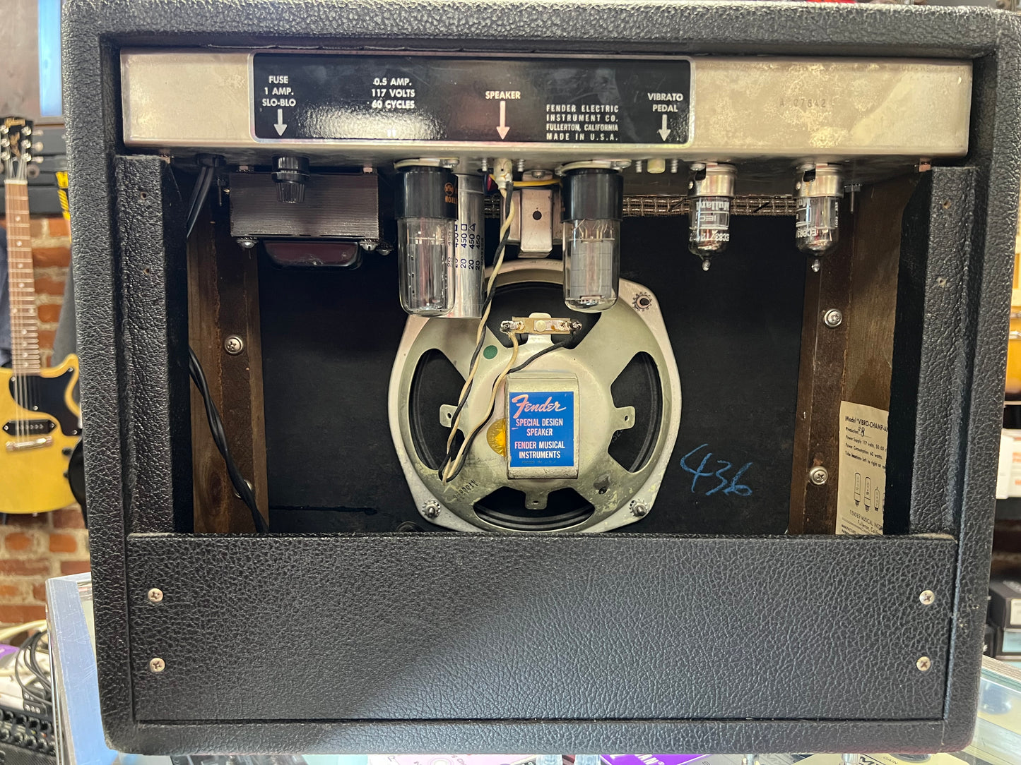 1965 Vintage Fender Vibro Champ Amp
