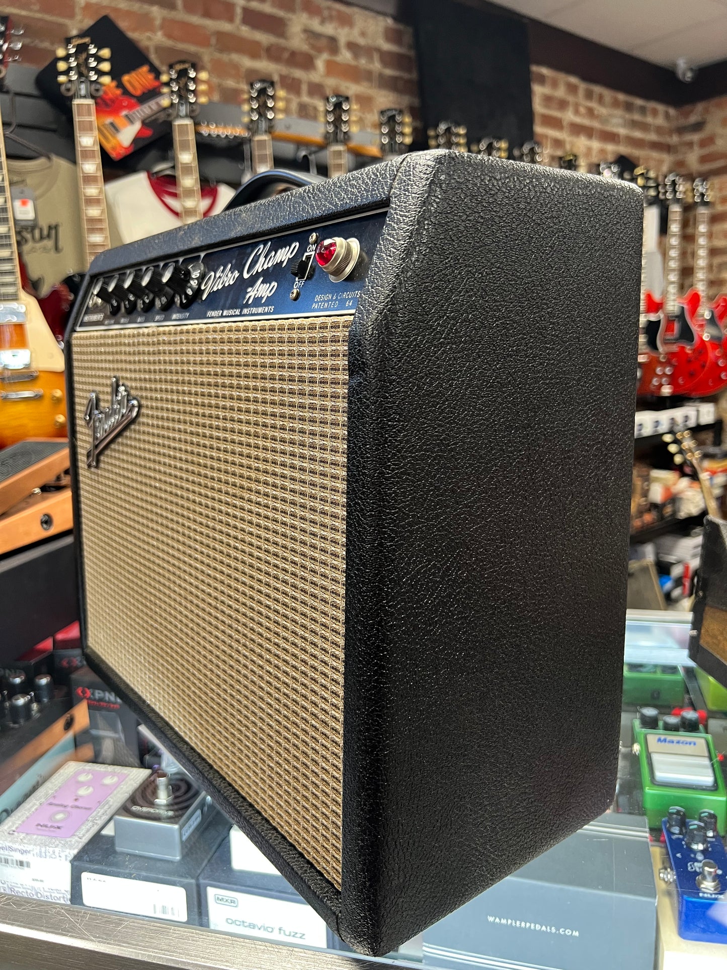 1965 Vintage Fender Vibro Champ Amp