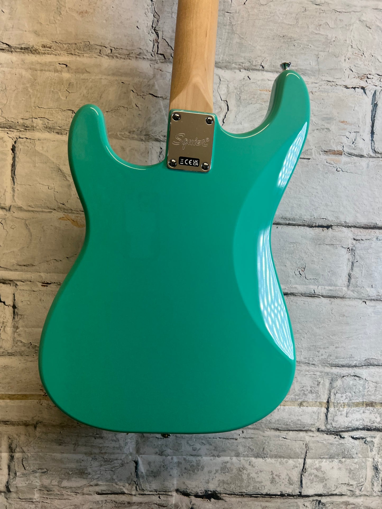 Squier Sonic Stratocaster HT, Maple Fingerboard, White Pickguard