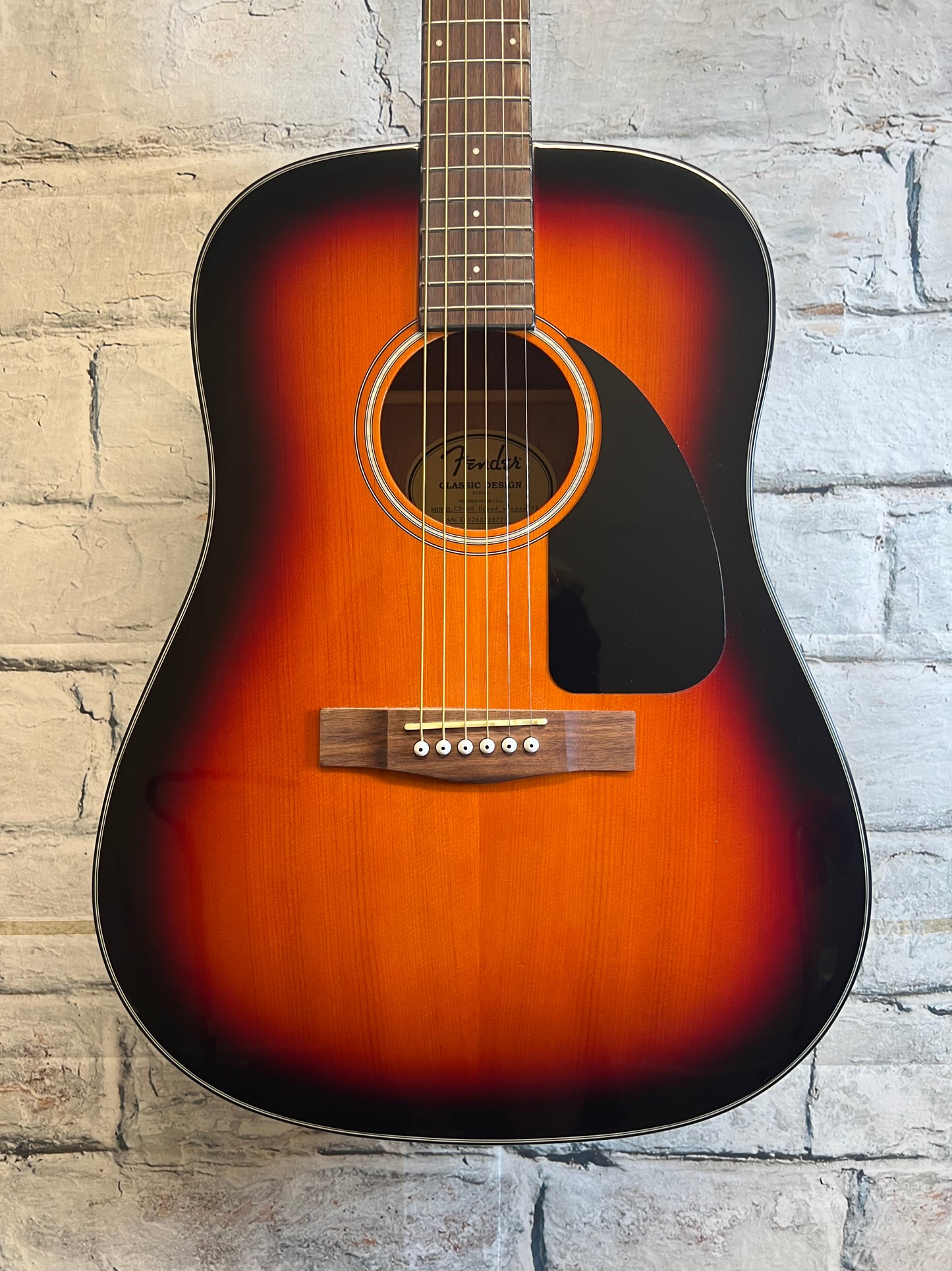 Fender CD-60 Dreadnought V3 with Case- Sunburst